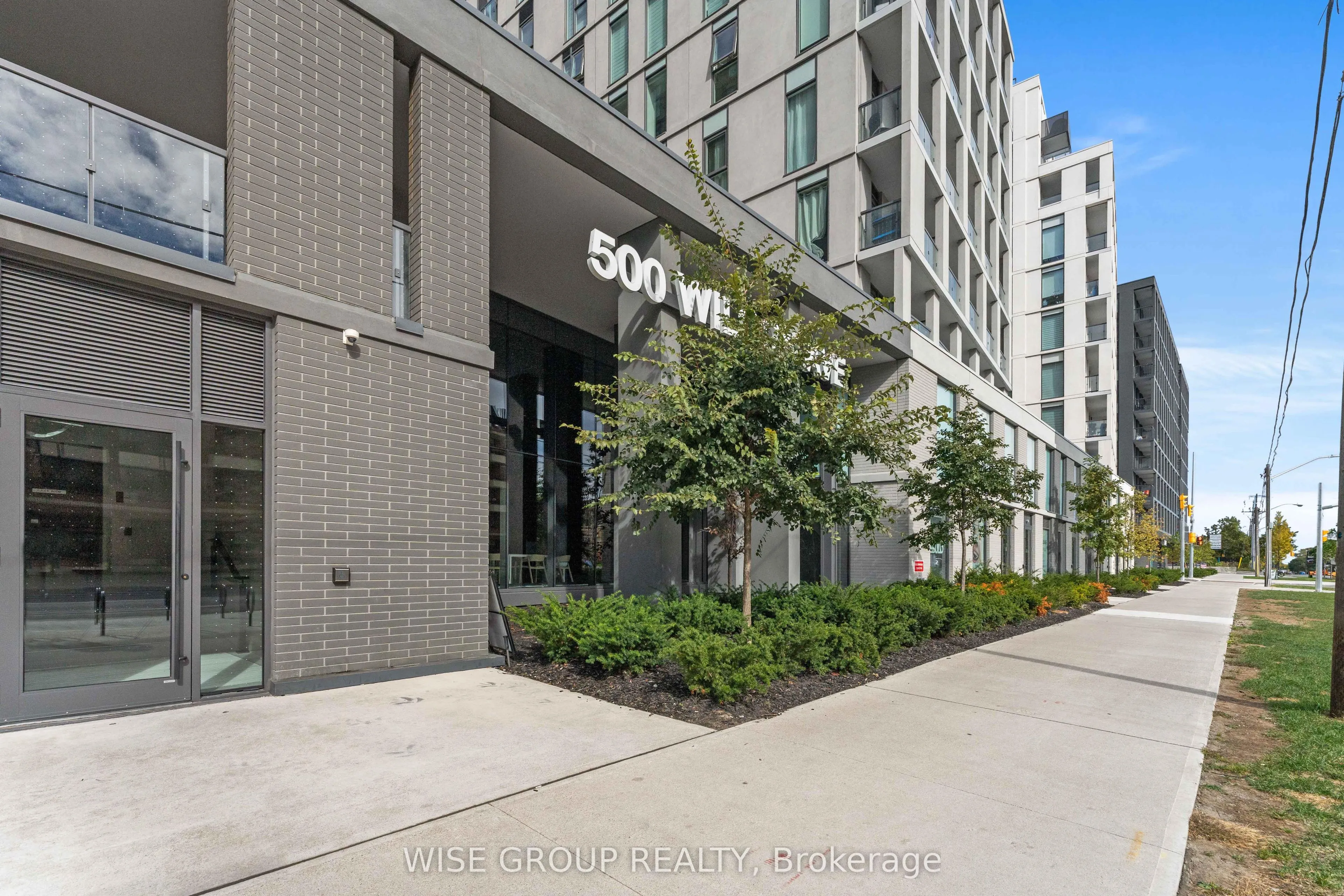 500 Wilson Avenue, #906