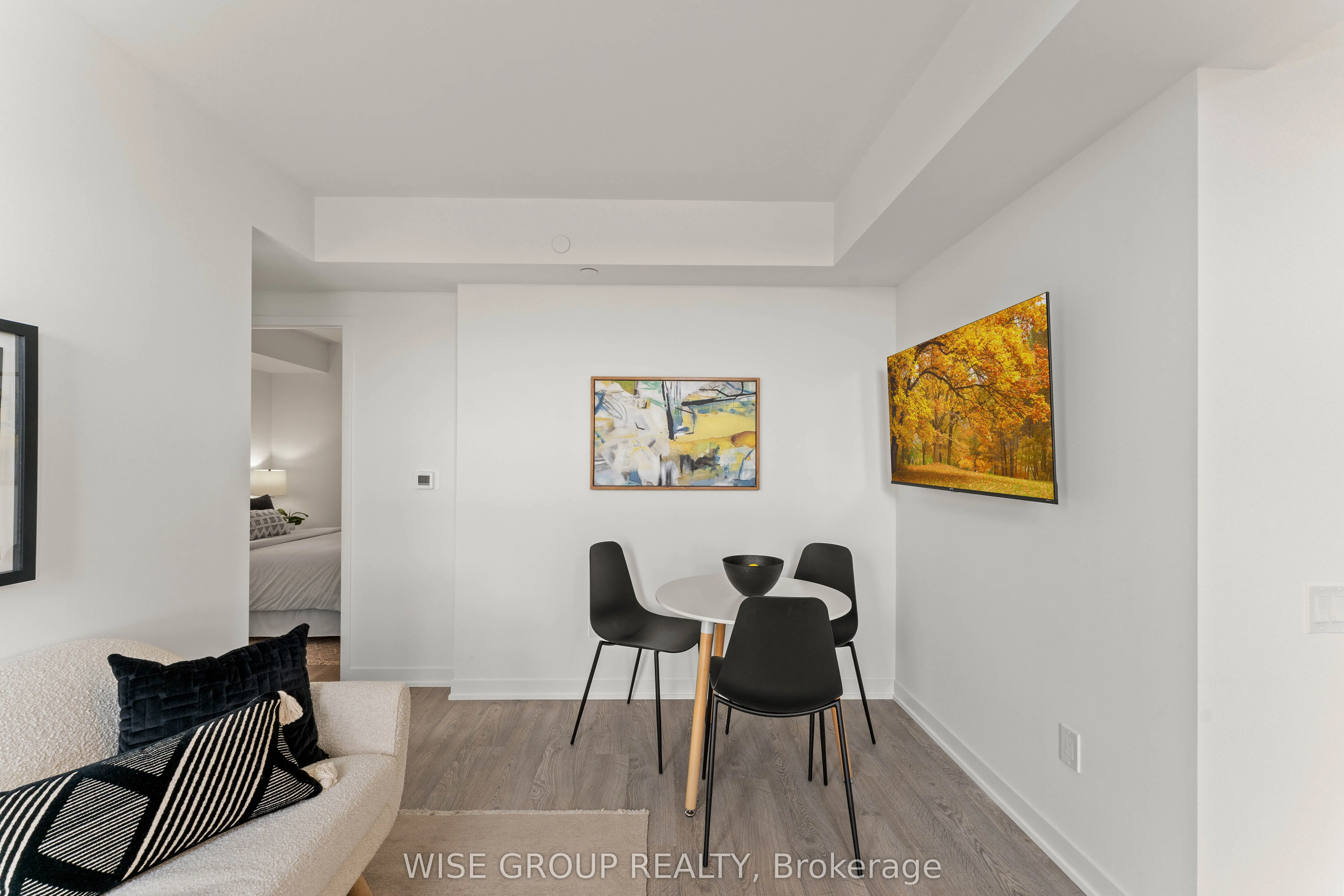 500 Wilson Avenue, #906