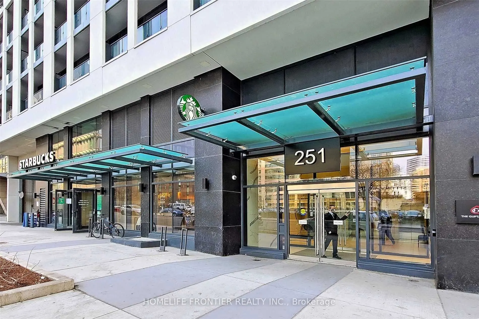 251 Jarvis Street, #907