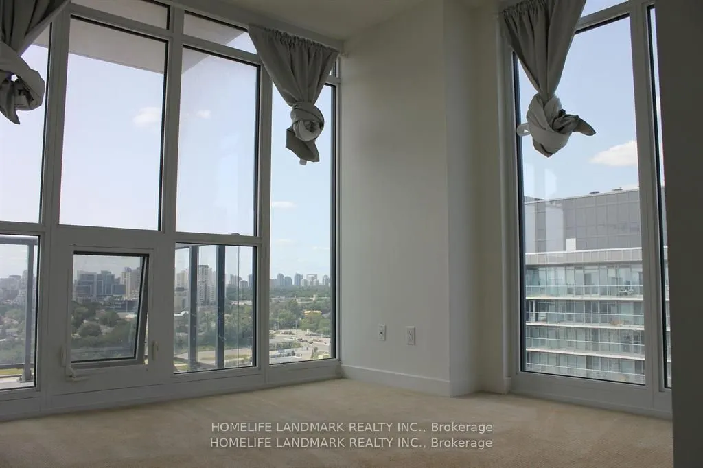 121 Mcmahon Drive, #2517