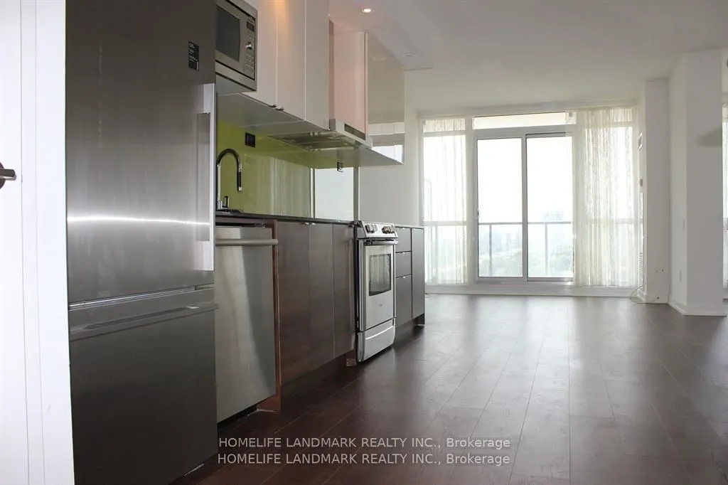 121 Mcmahon Drive, #2517
