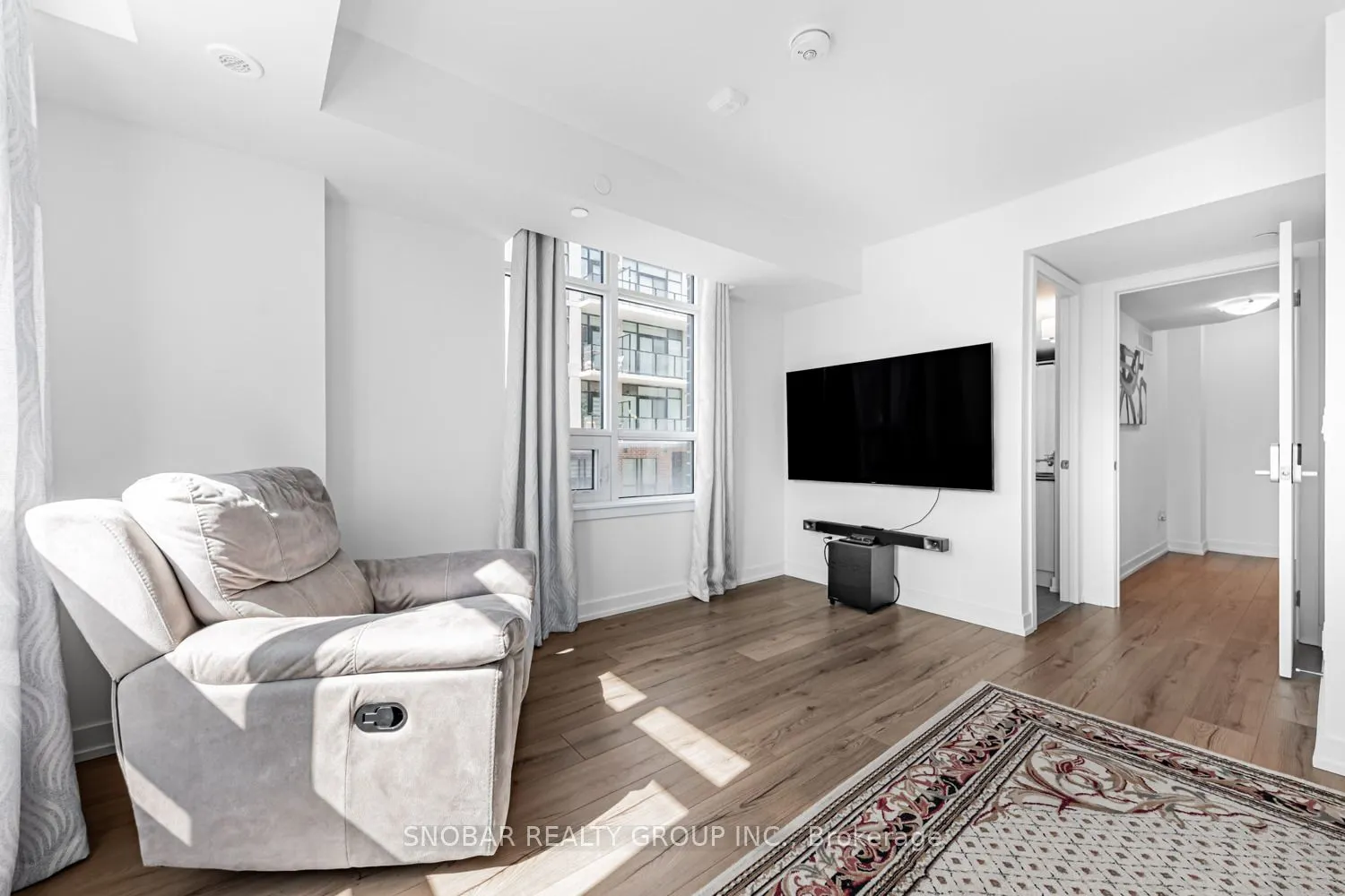 861 Sheppard Avenue W, #1
