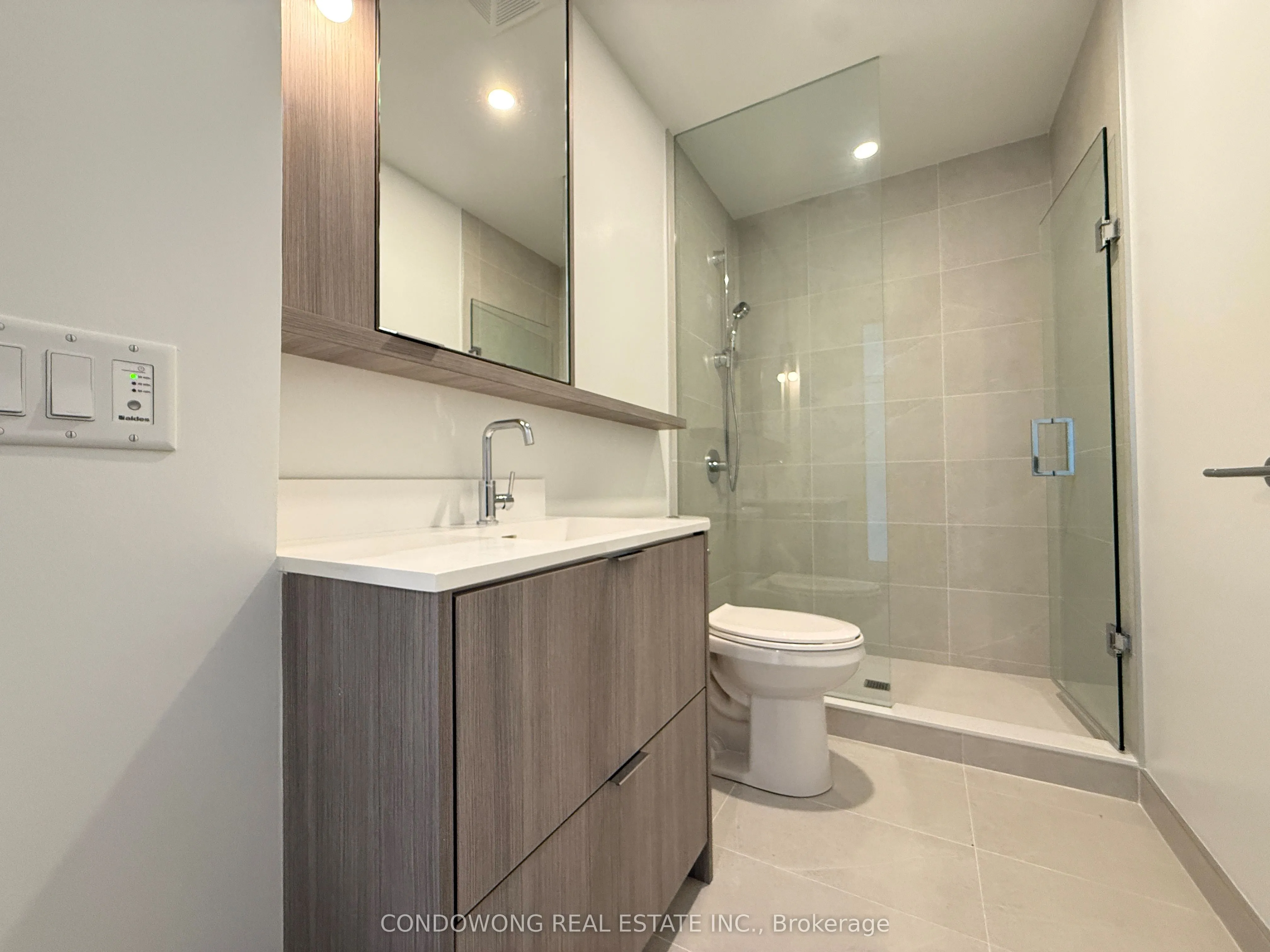 6 Greenbriar Road, #1014