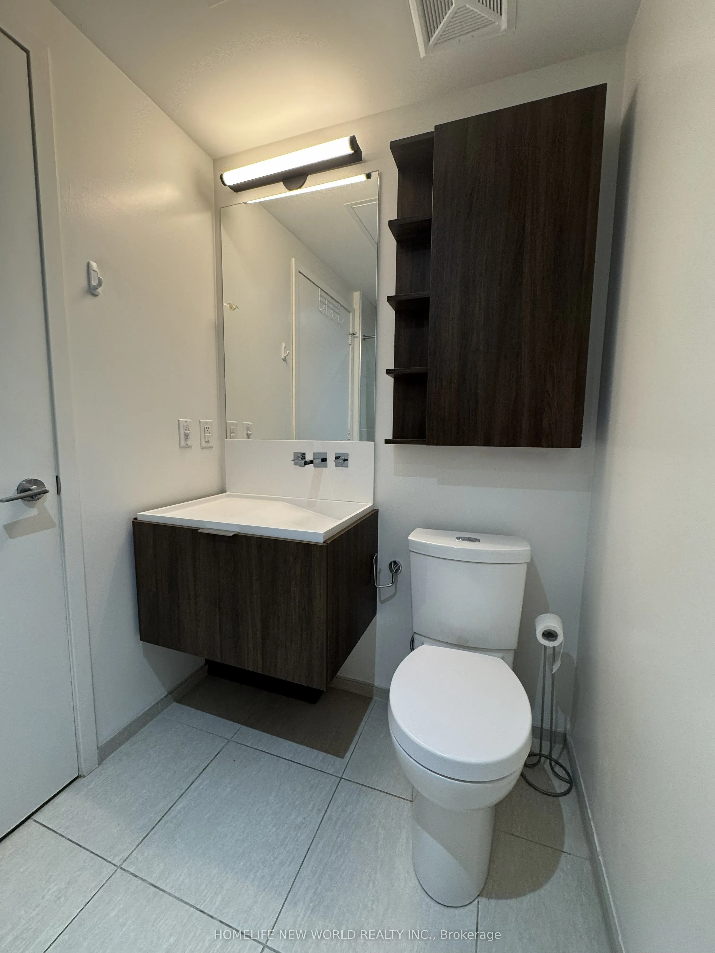 101 Charles Street E, #607