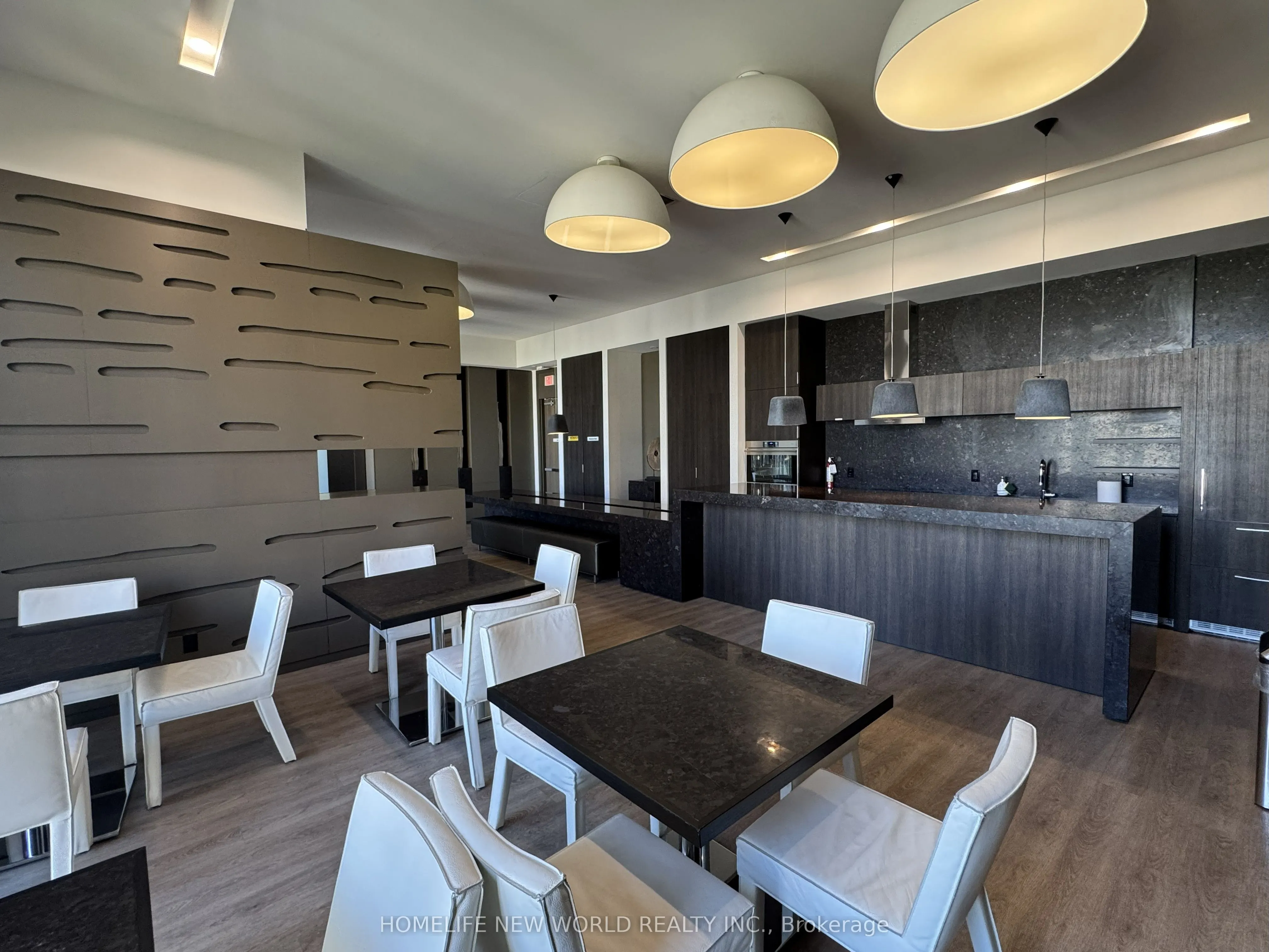 101 Charles Street E, #607