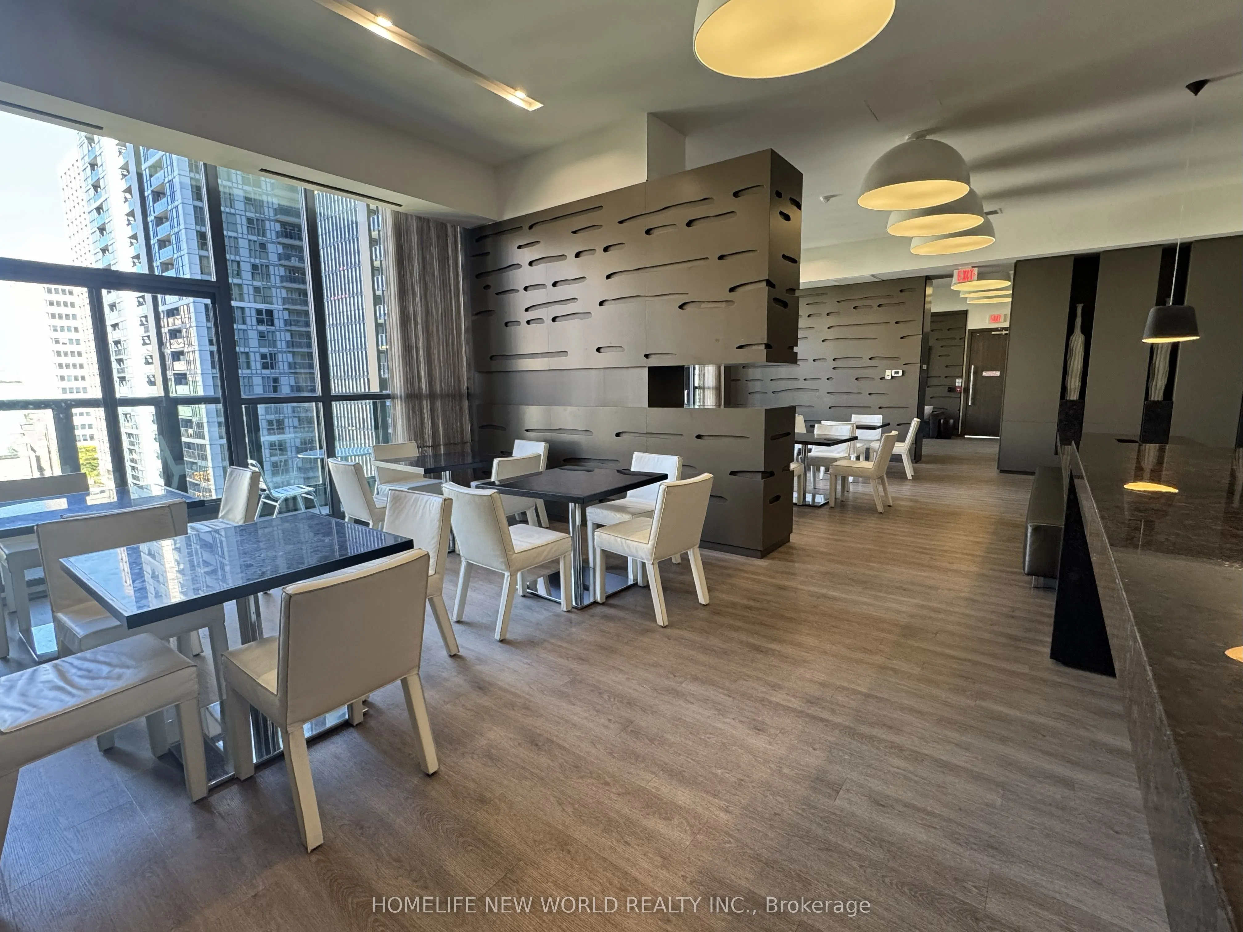 101 Charles Street E, #607