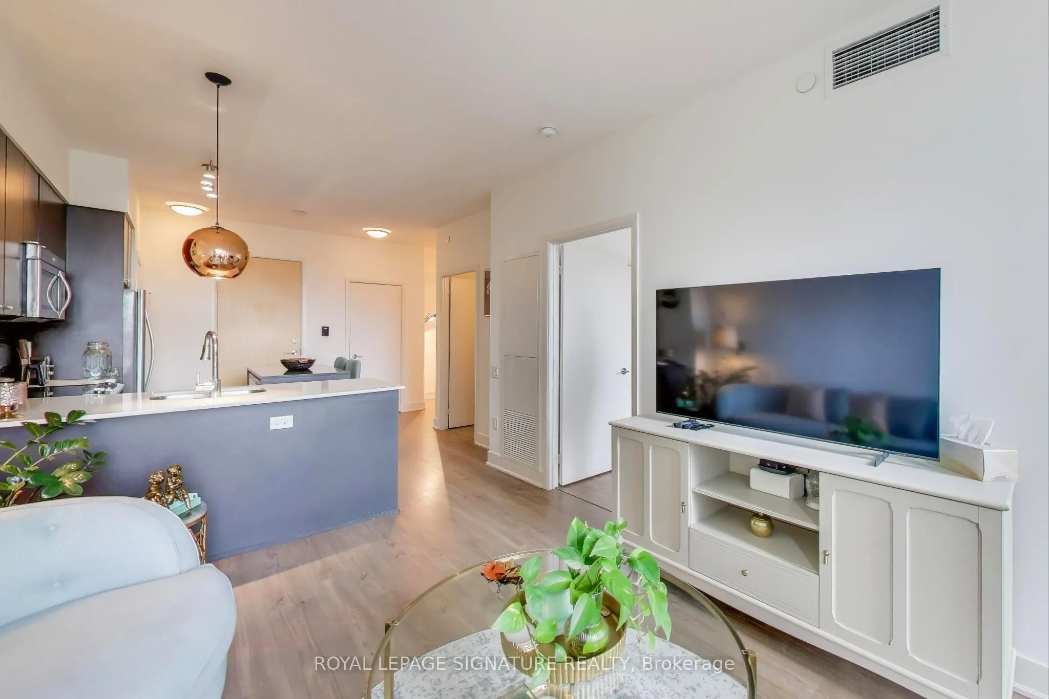 30 Roehampton Avenue, #1101