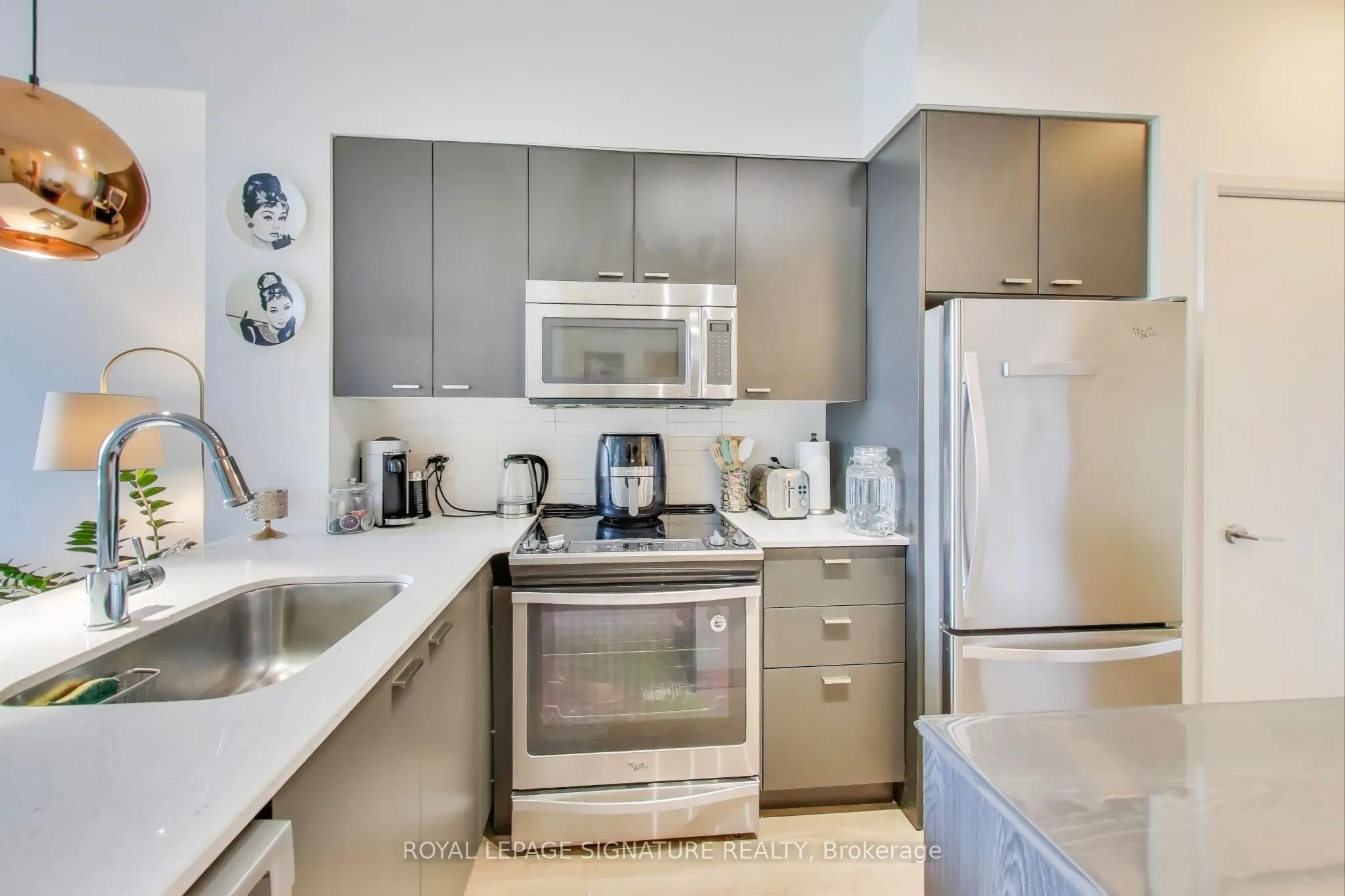 30 Roehampton Avenue, #1101