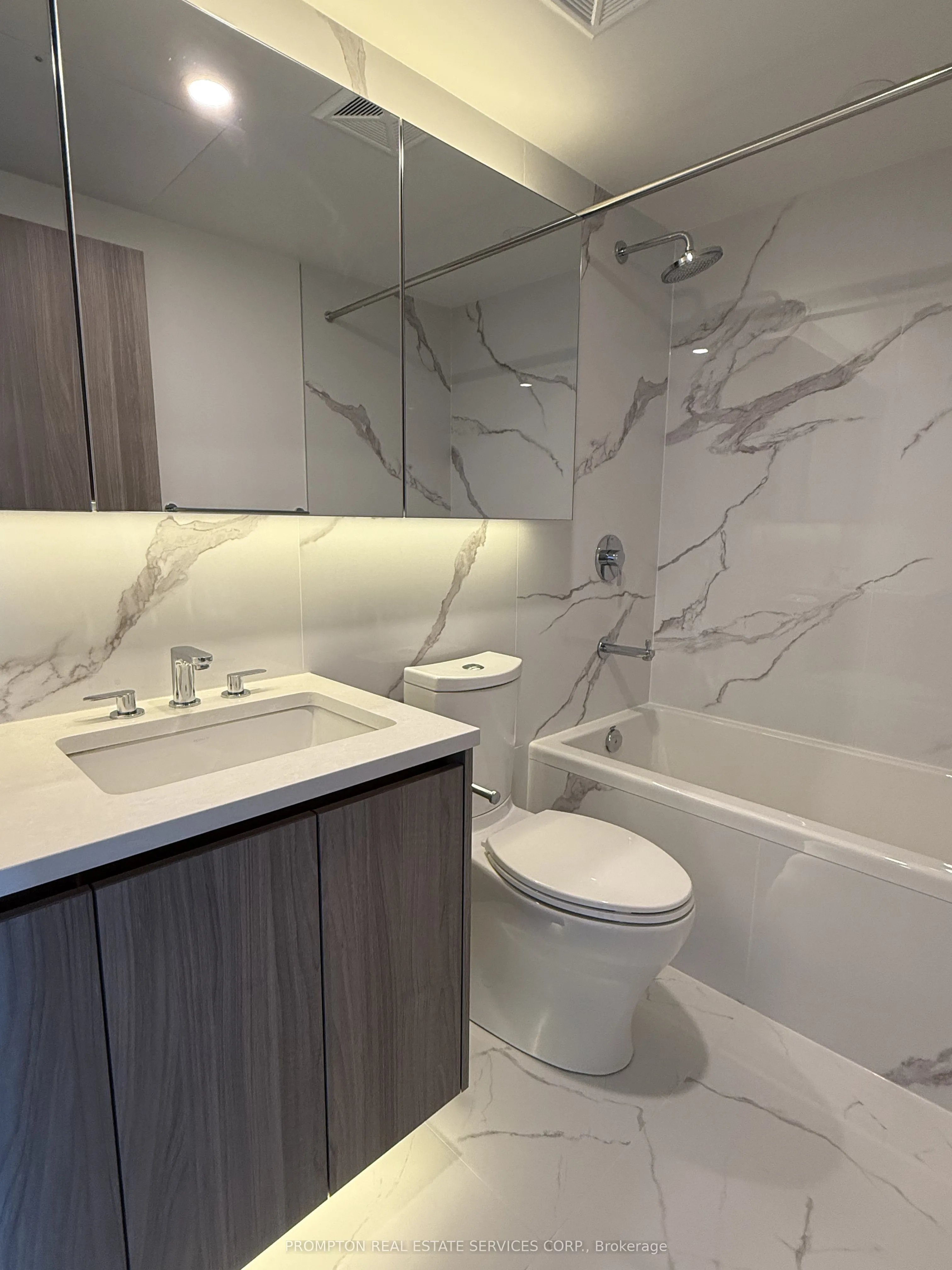 3 Concord Cityplace Way, #6902
