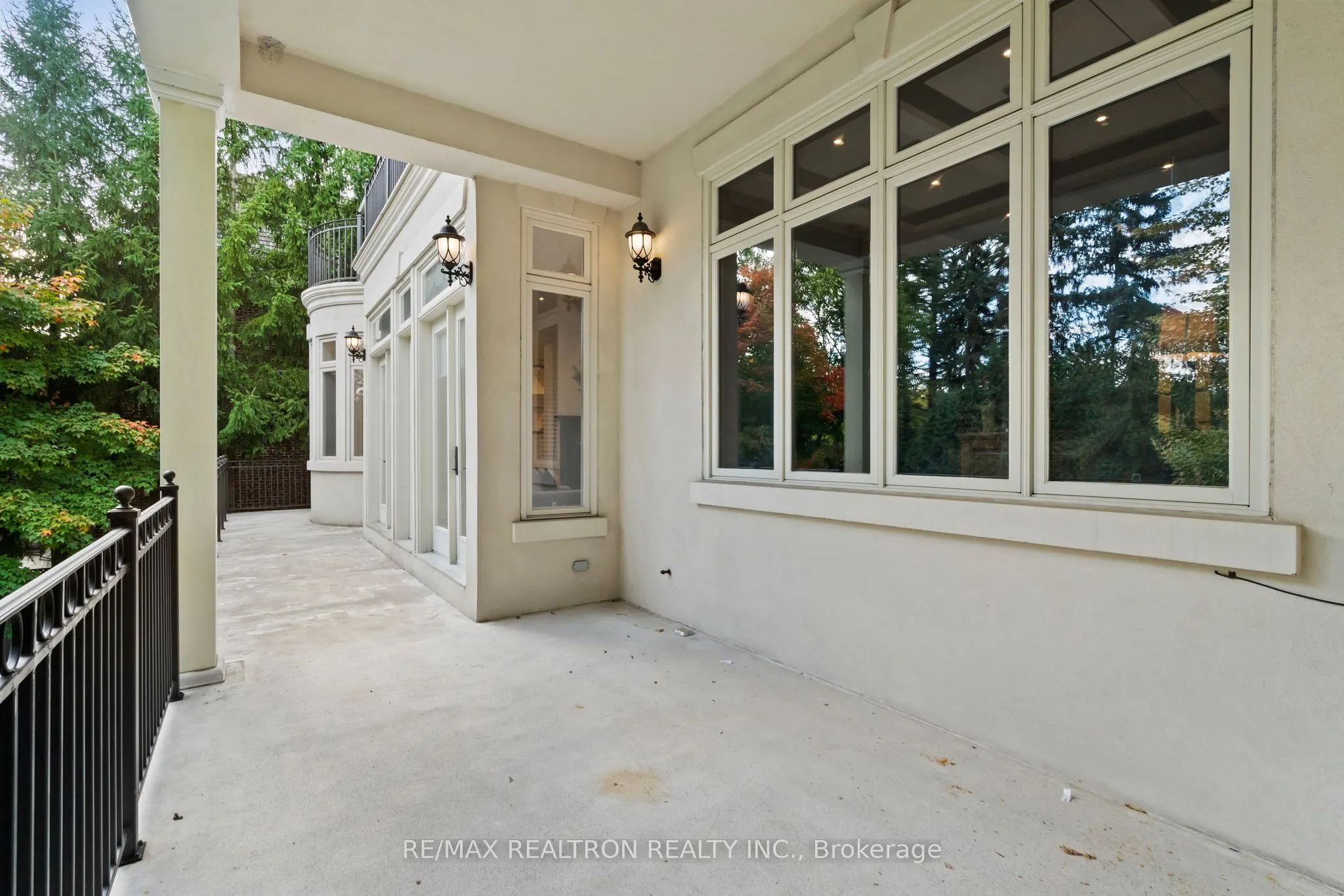 103 Post Road