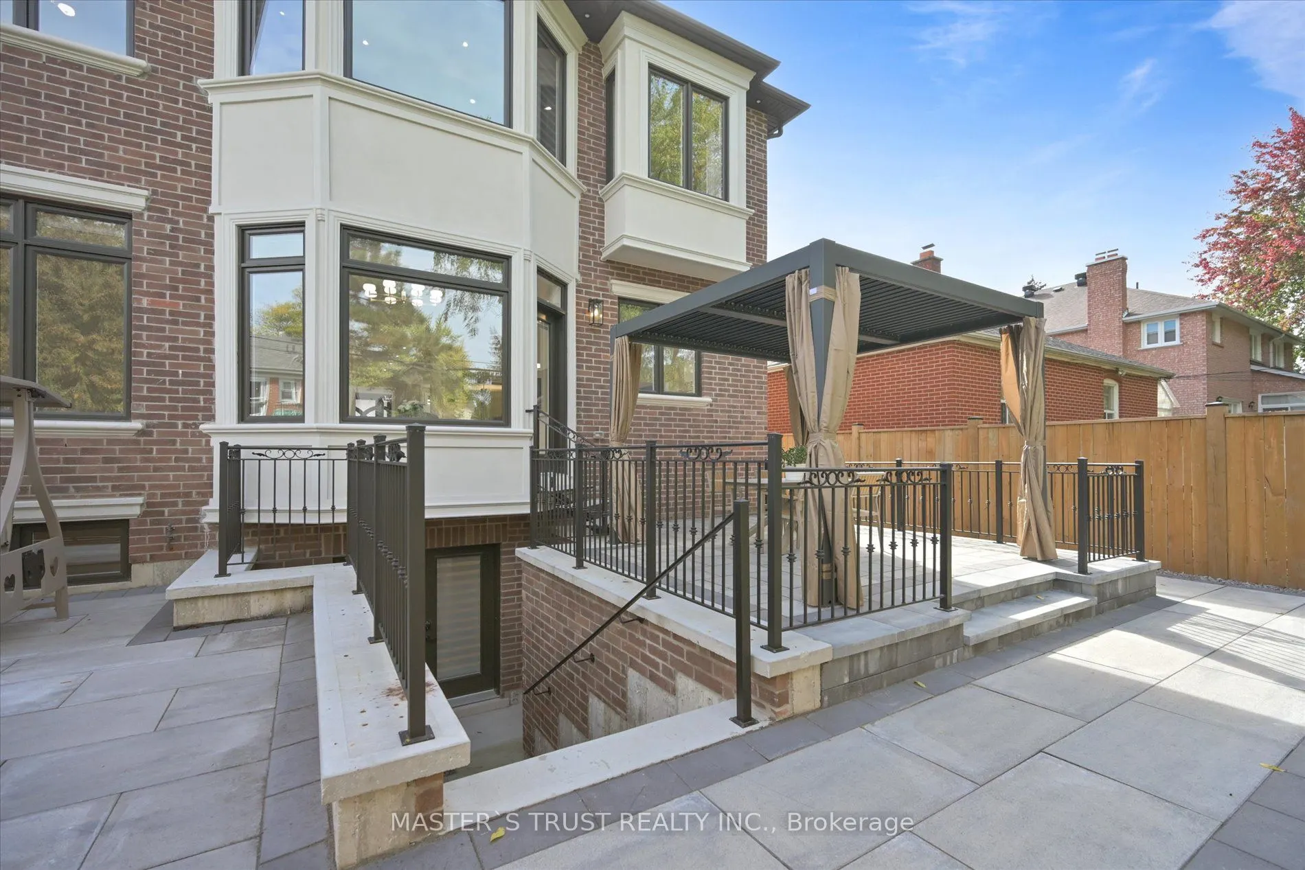 108 Abitibi Avenue