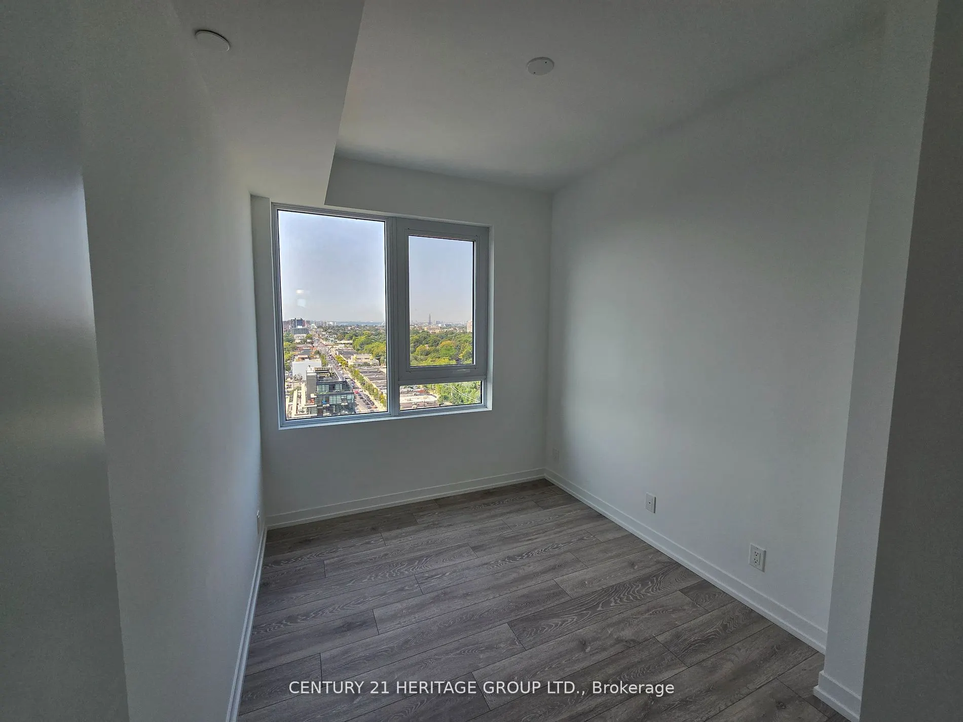 2020 Bathurst Street, #1805