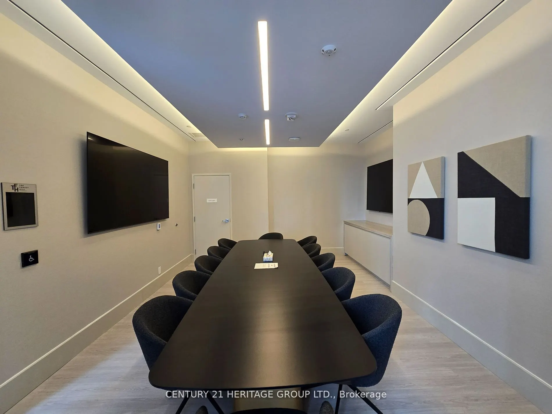 2020 Bathurst Street, #1805