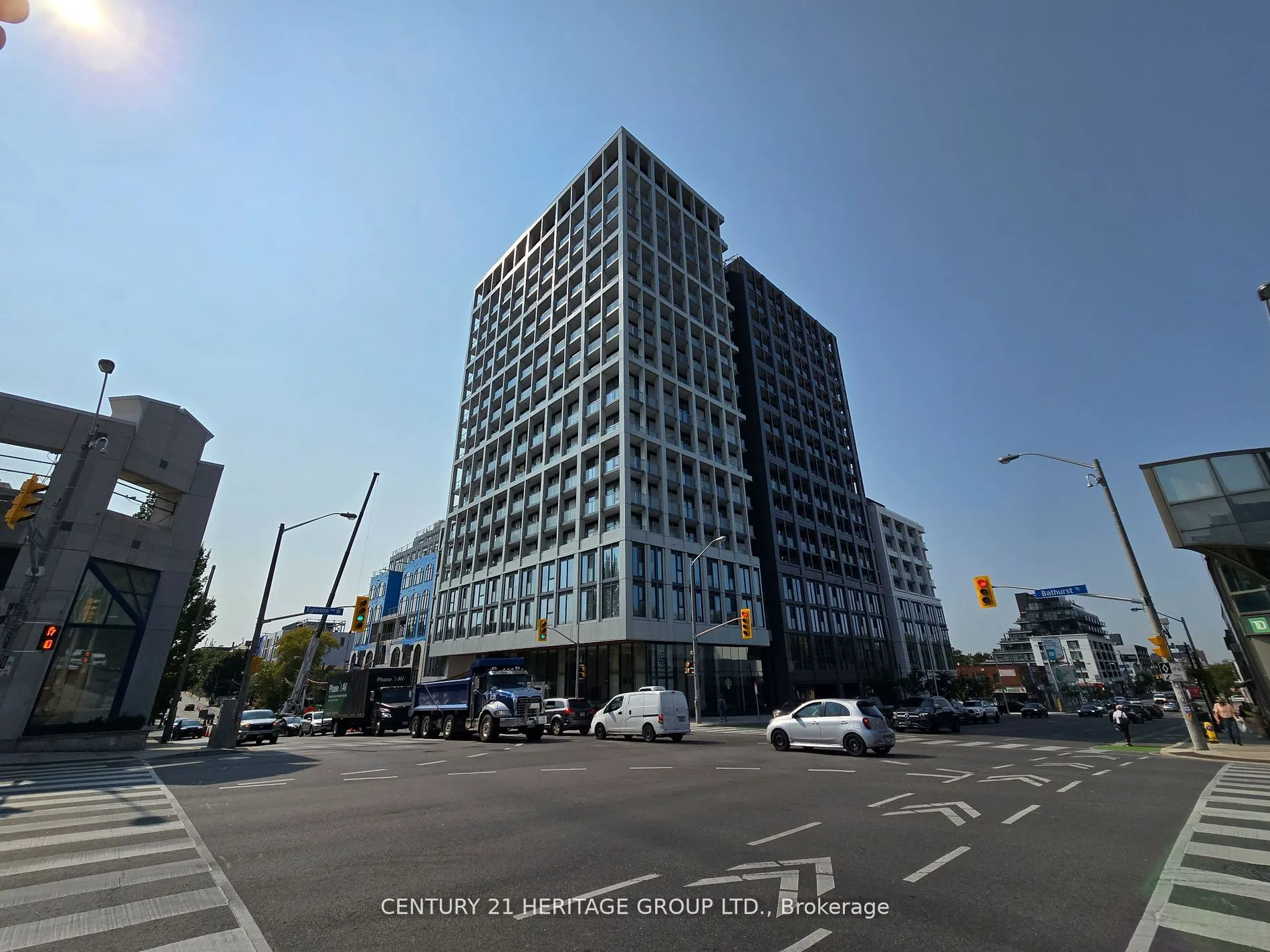 2020 Bathurst Street, #1805