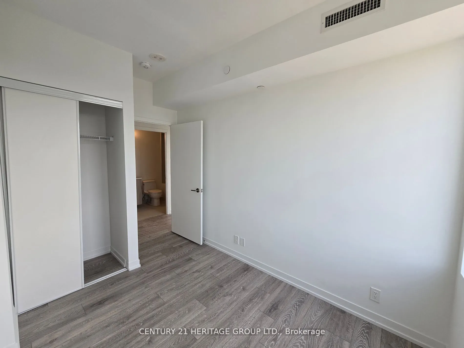 2020 Bathurst Street, #1805