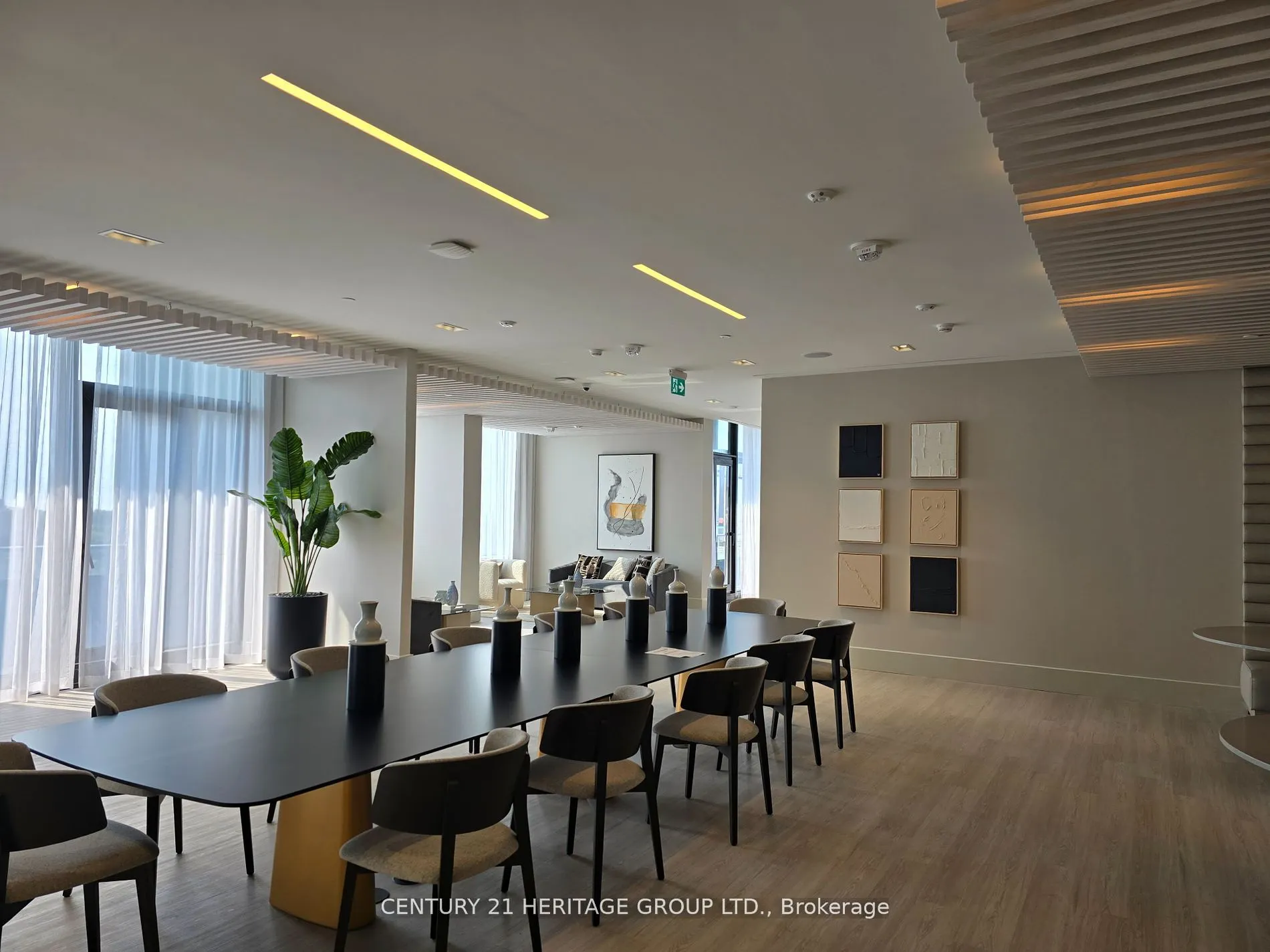 2020 Bathurst Street, #1805