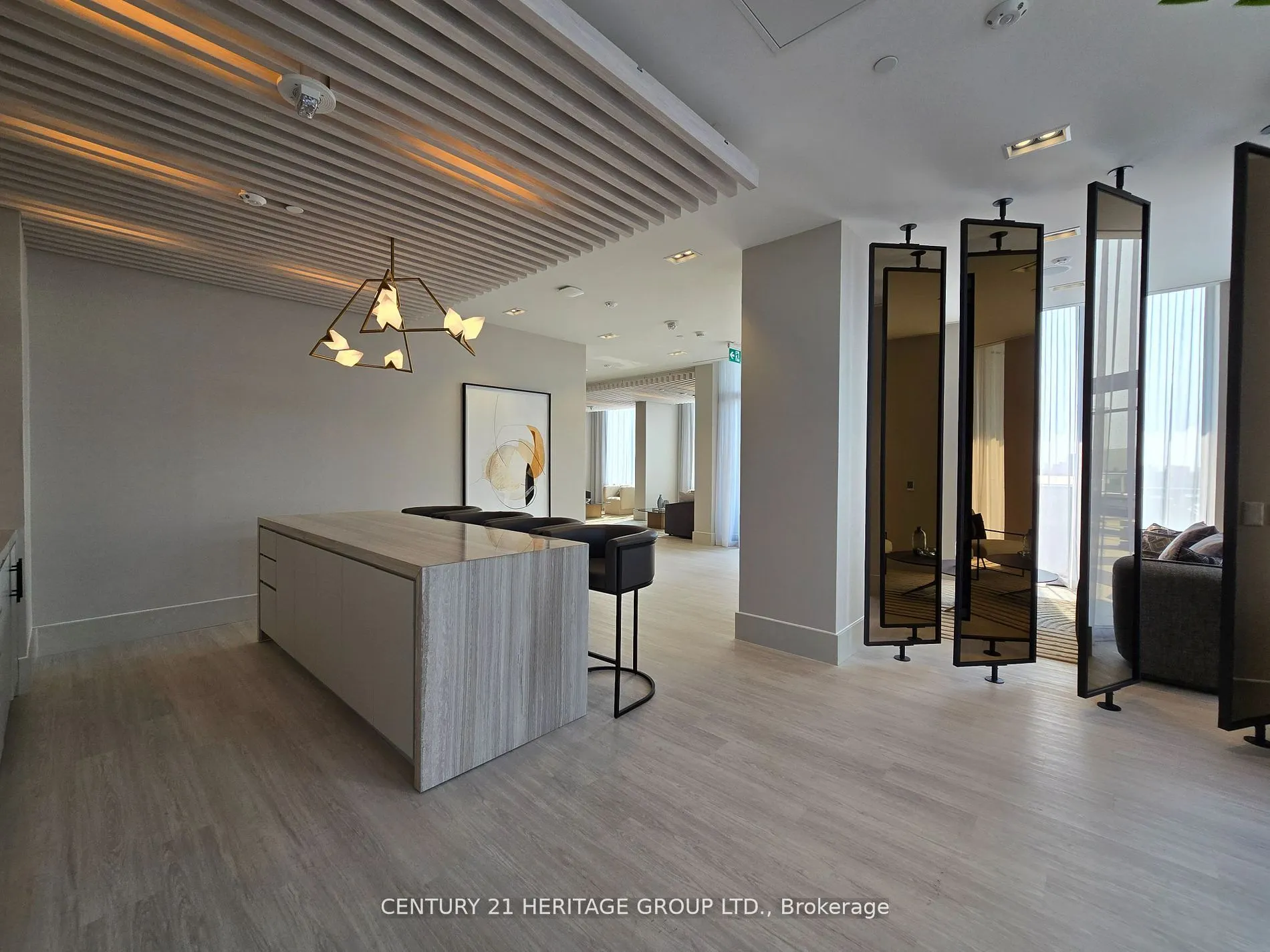 2020 Bathurst Street, #1805