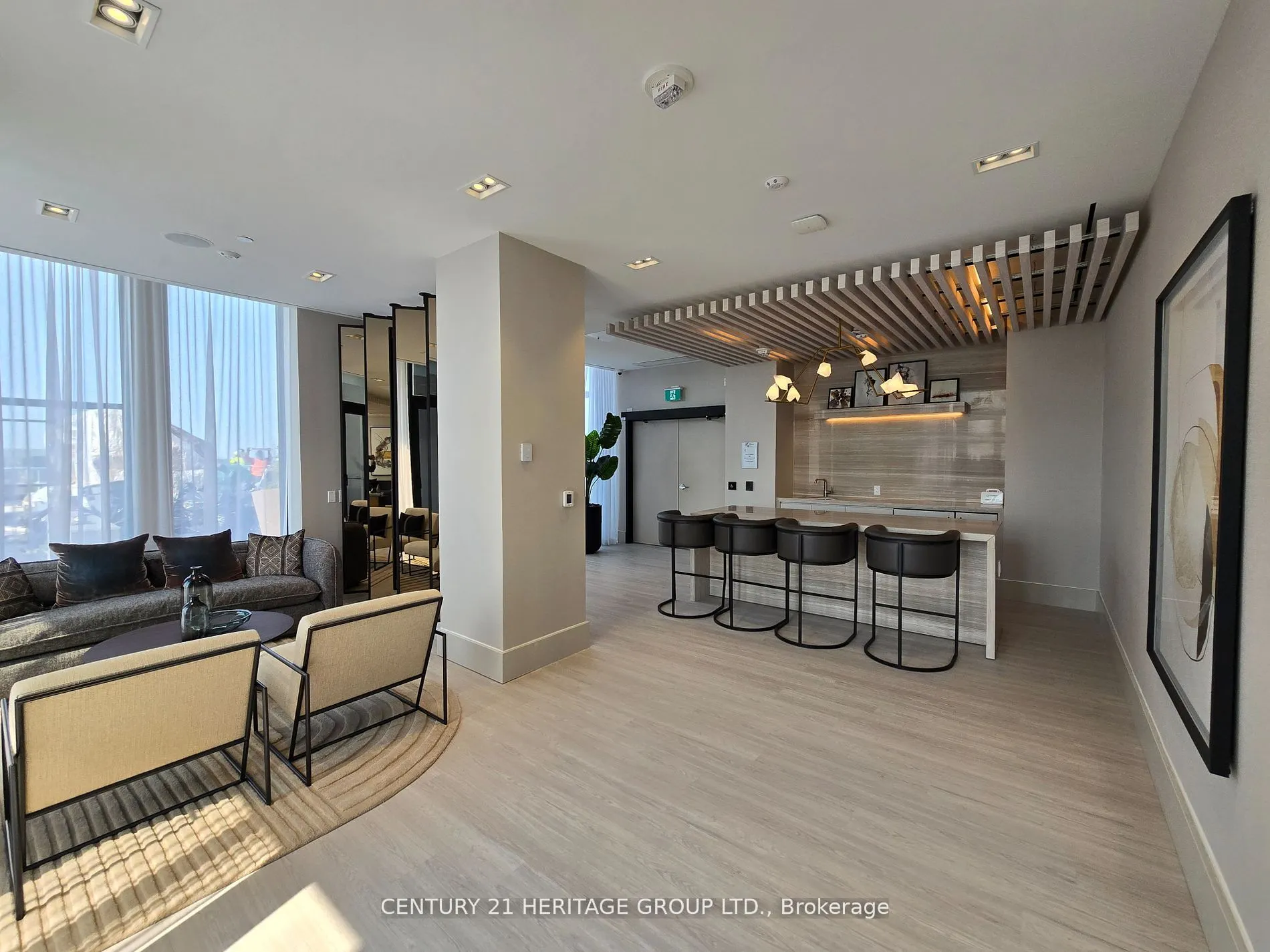 2020 Bathurst Street, #1805