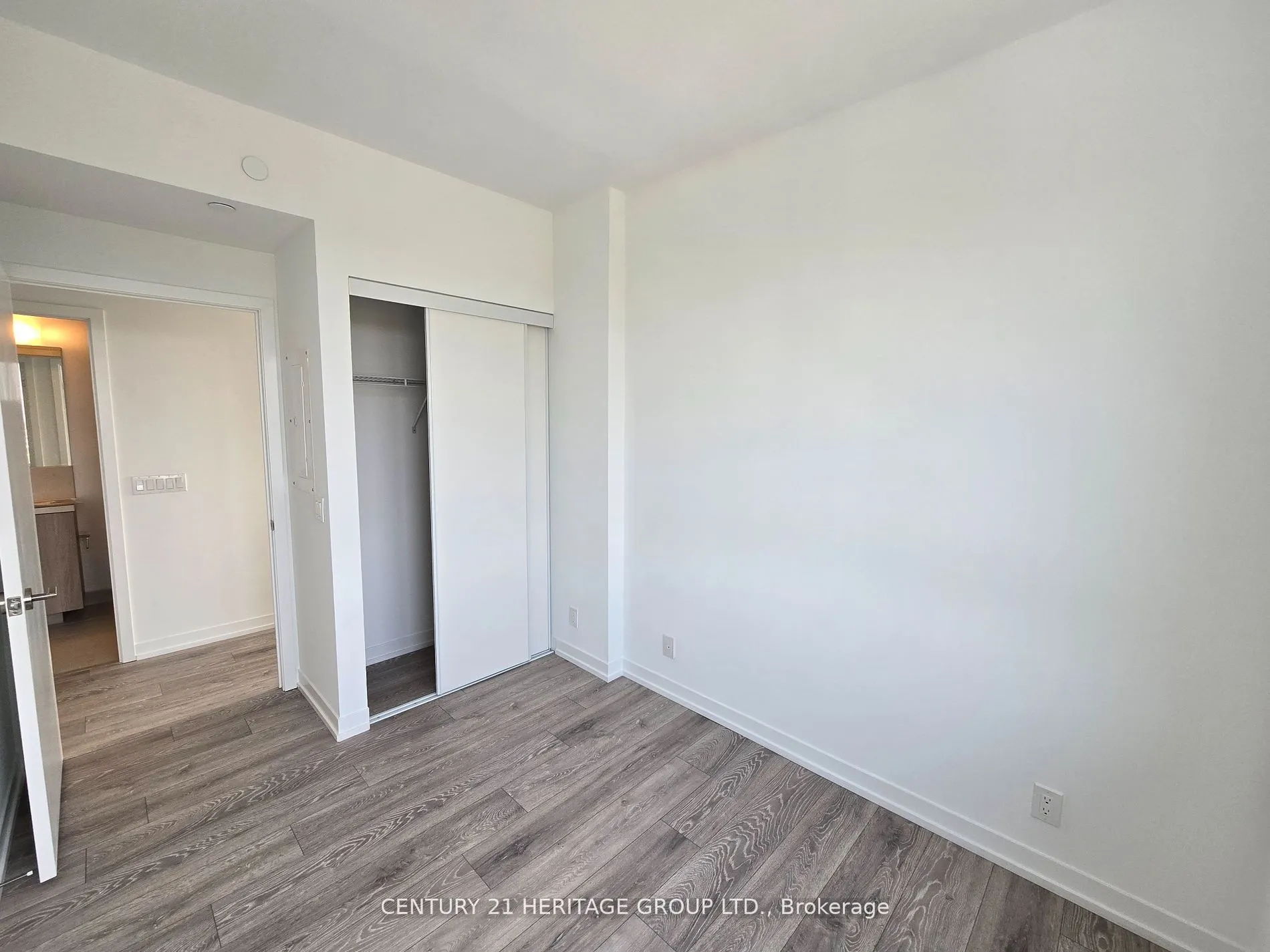 2020 Bathurst Street, #1805
