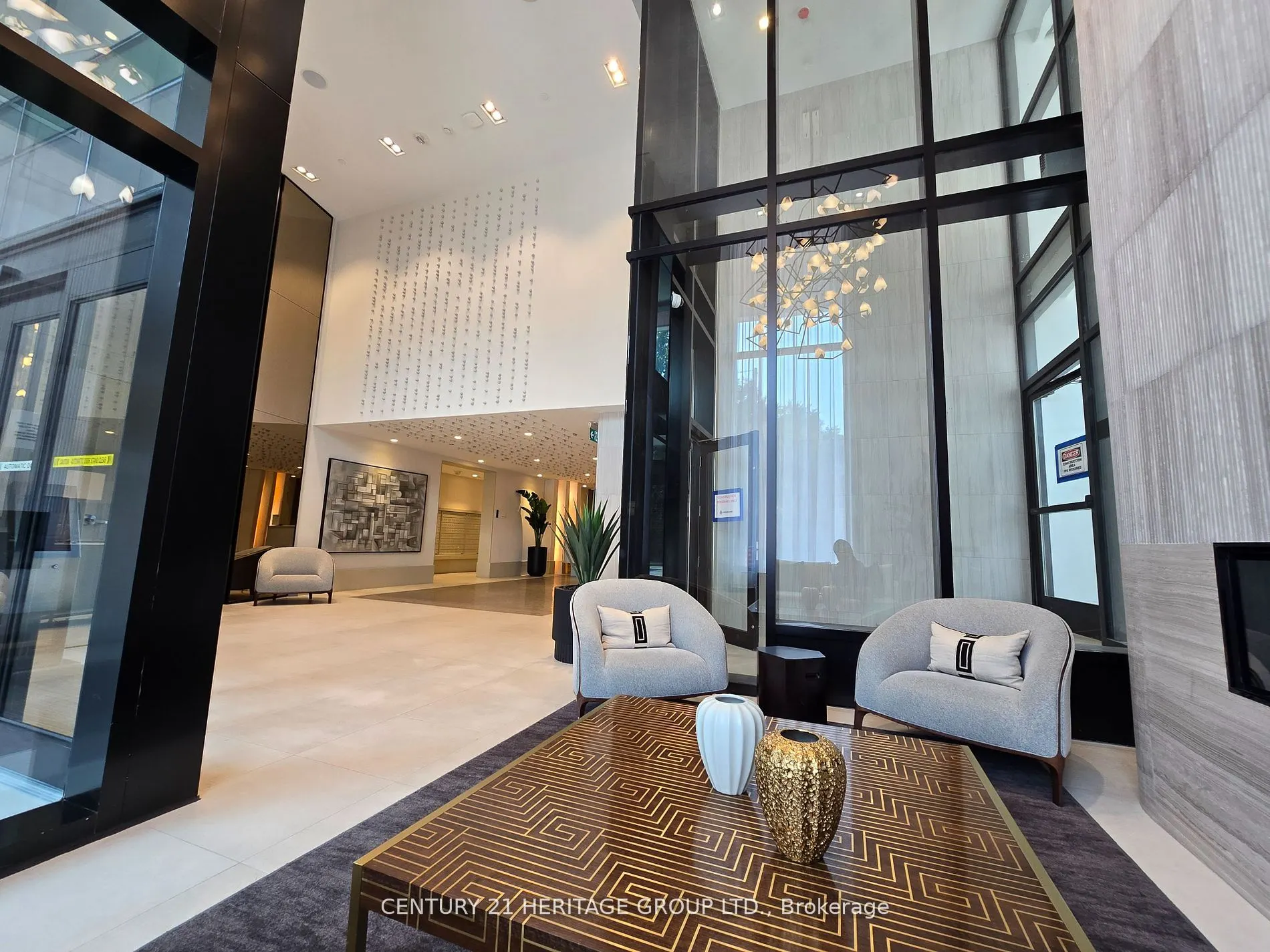 2020 Bathurst Street, #1805