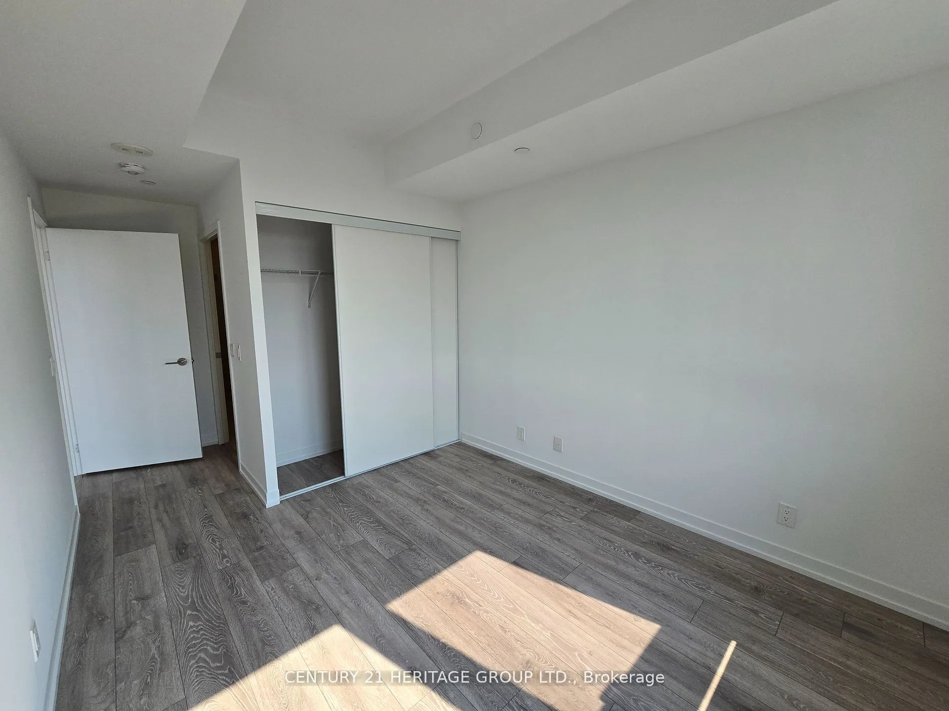 2020 Bathurst Street, #1805