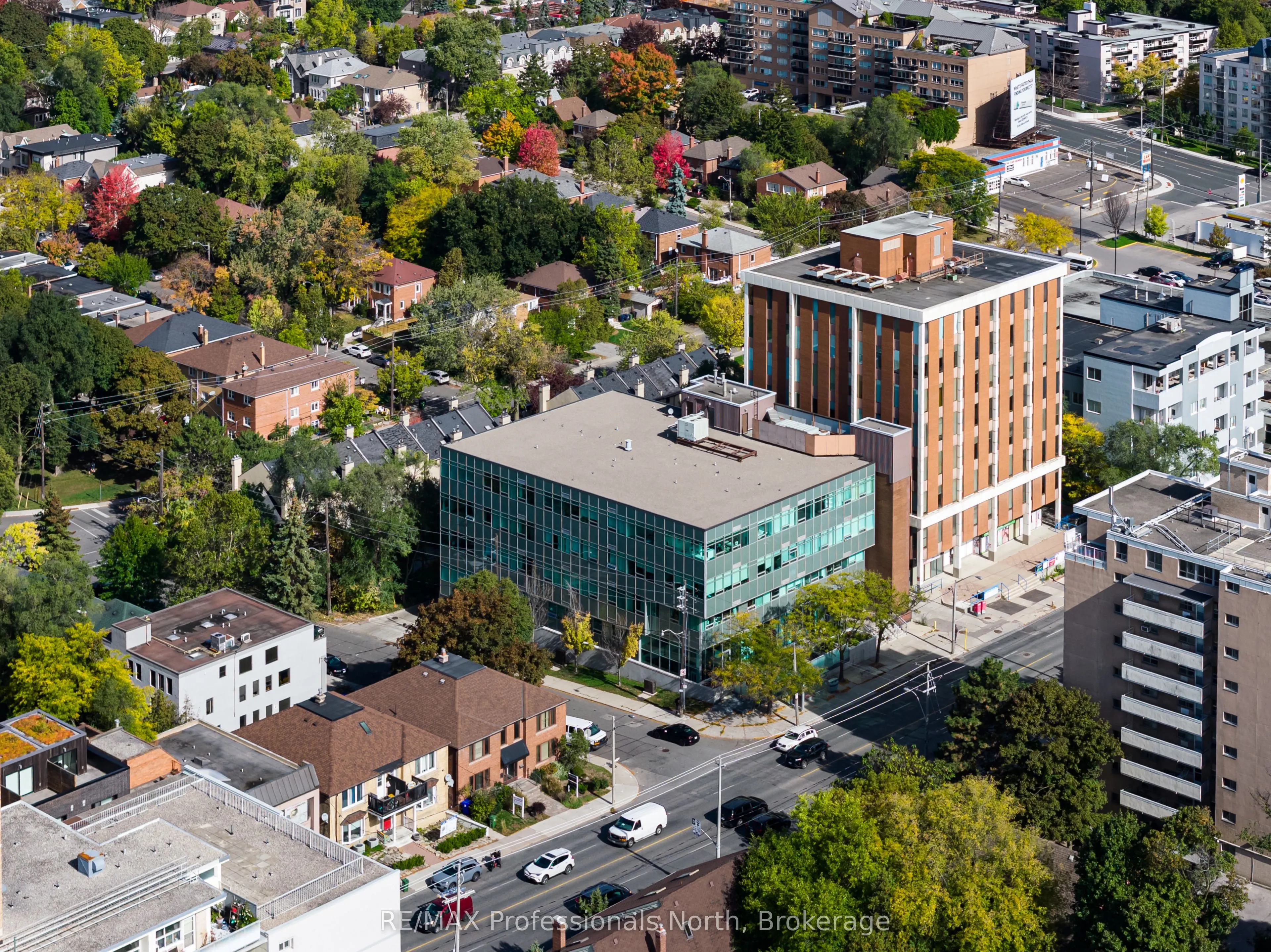 562 Eglinton Avenue E, #404