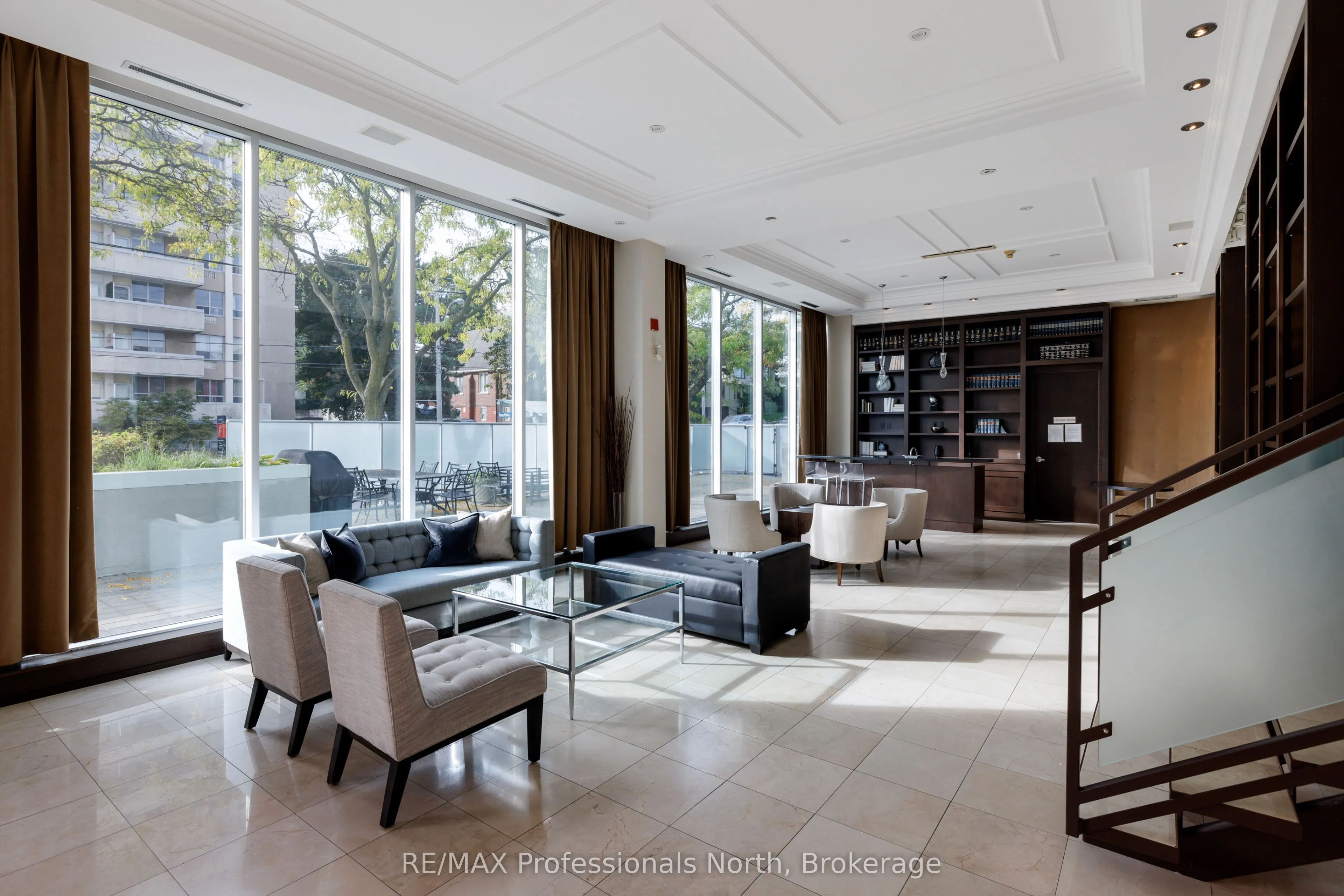 562 Eglinton Avenue E, #404