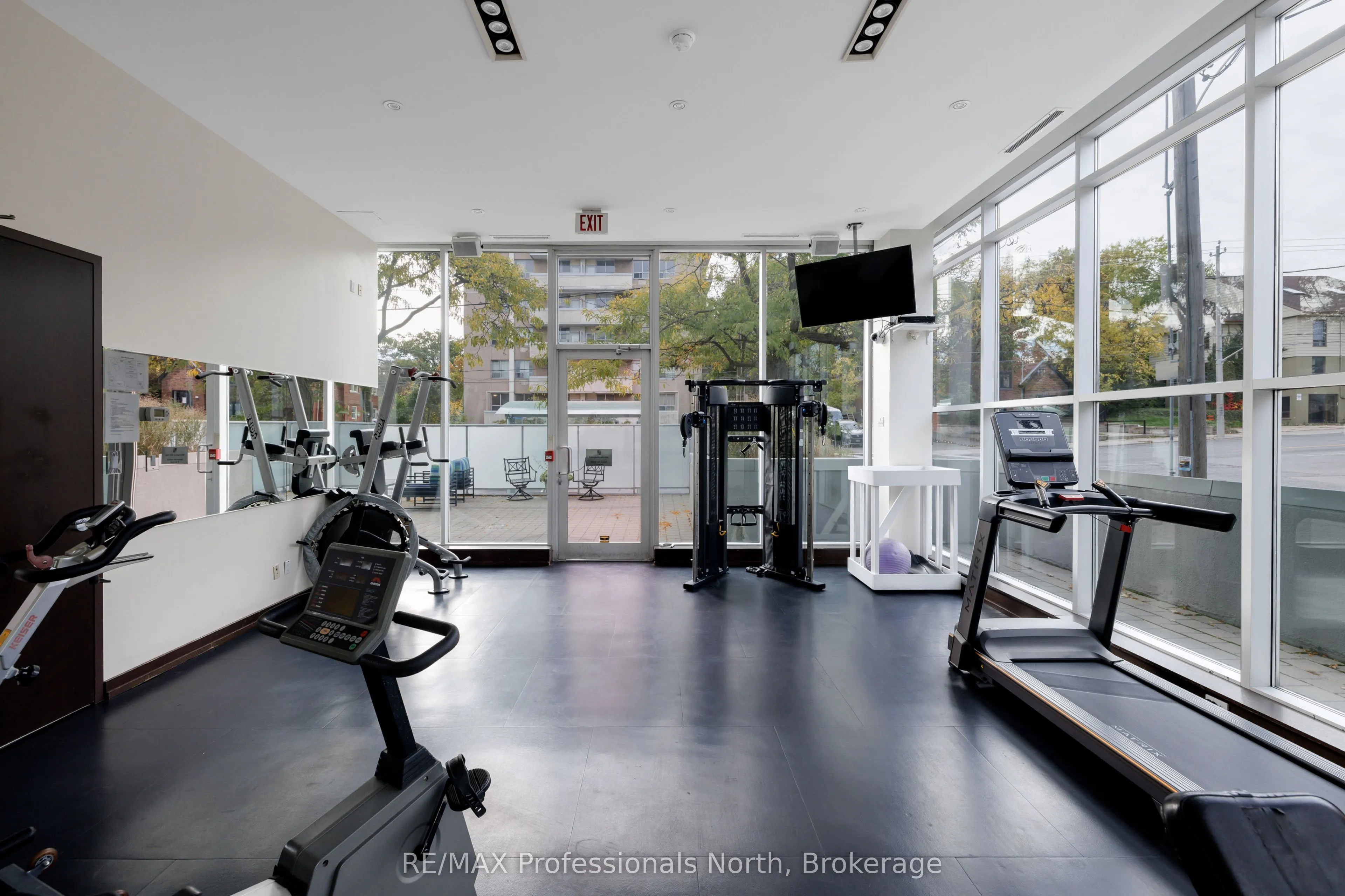 562 Eglinton Avenue E, #404