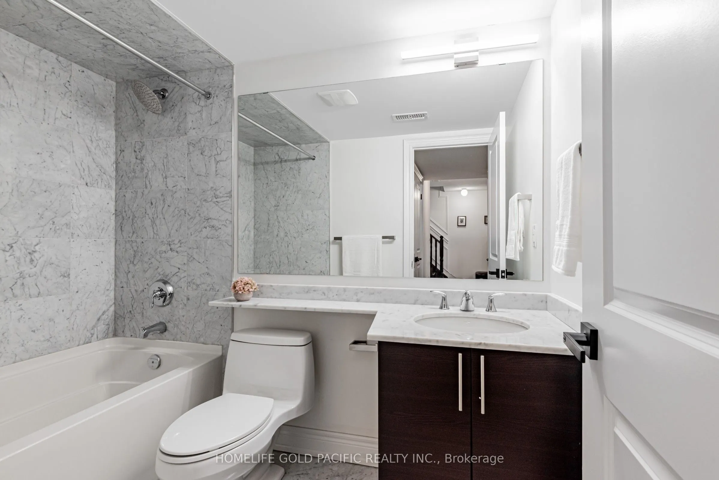 27 Bloorview Place, #17