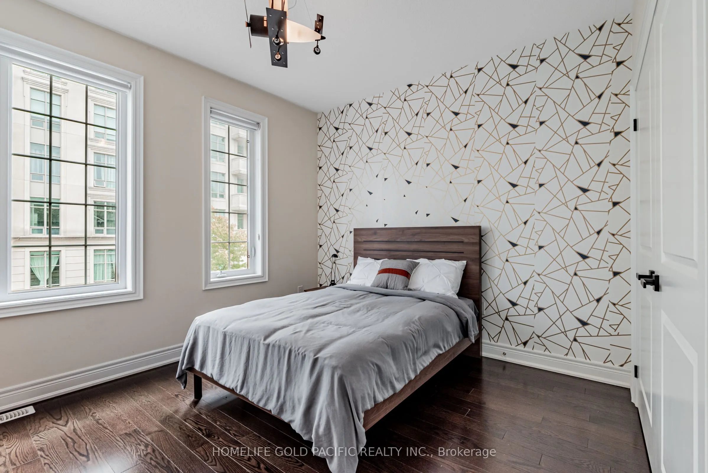 27 Bloorview Place, #17