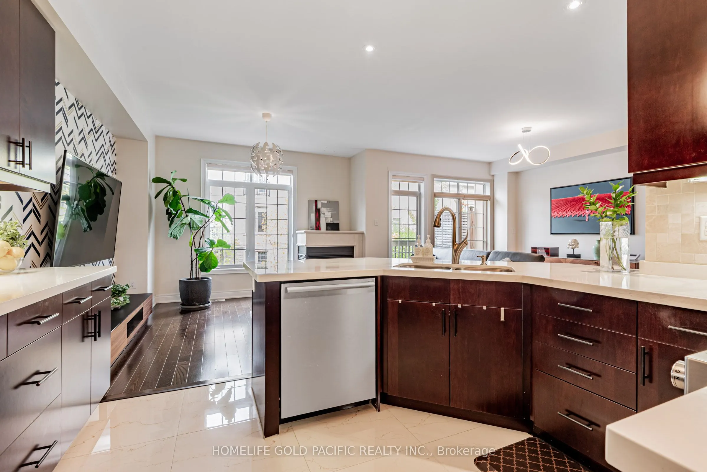 27 Bloorview Place, #17