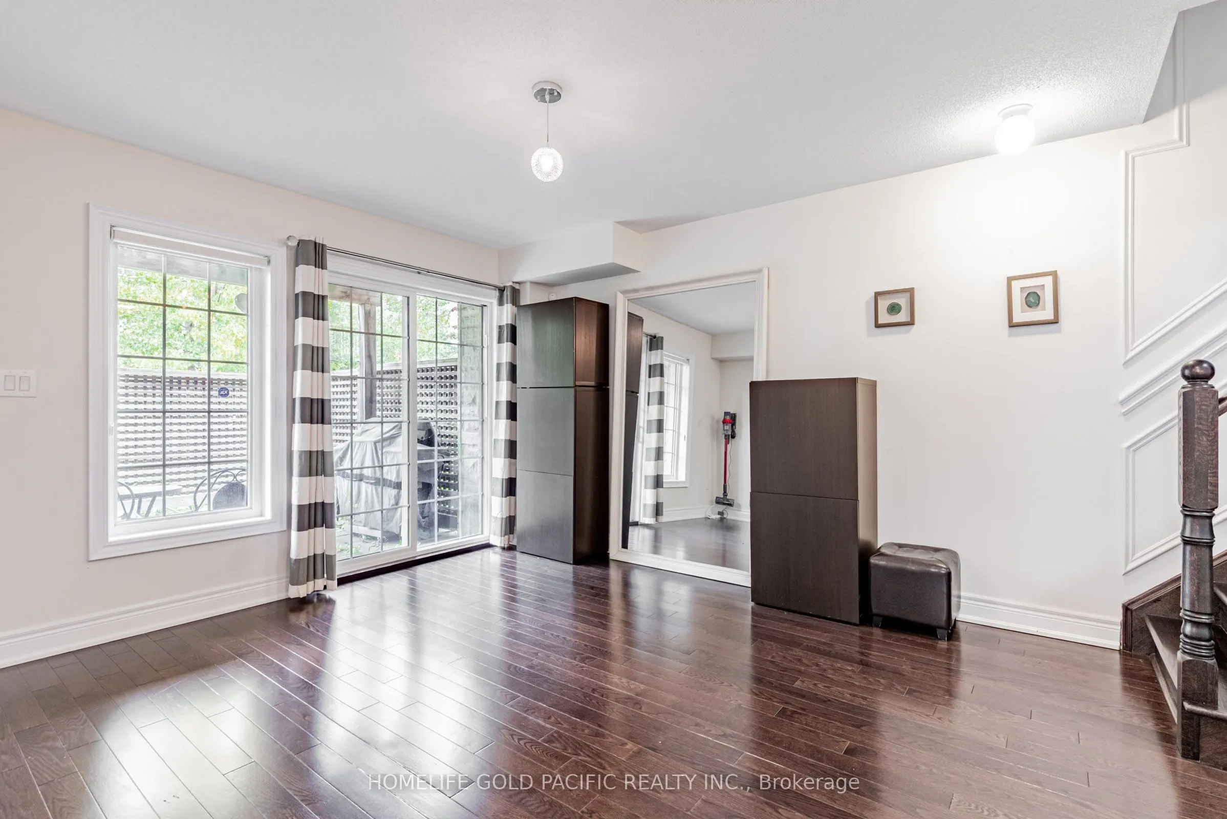 27 Bloorview Place, #17