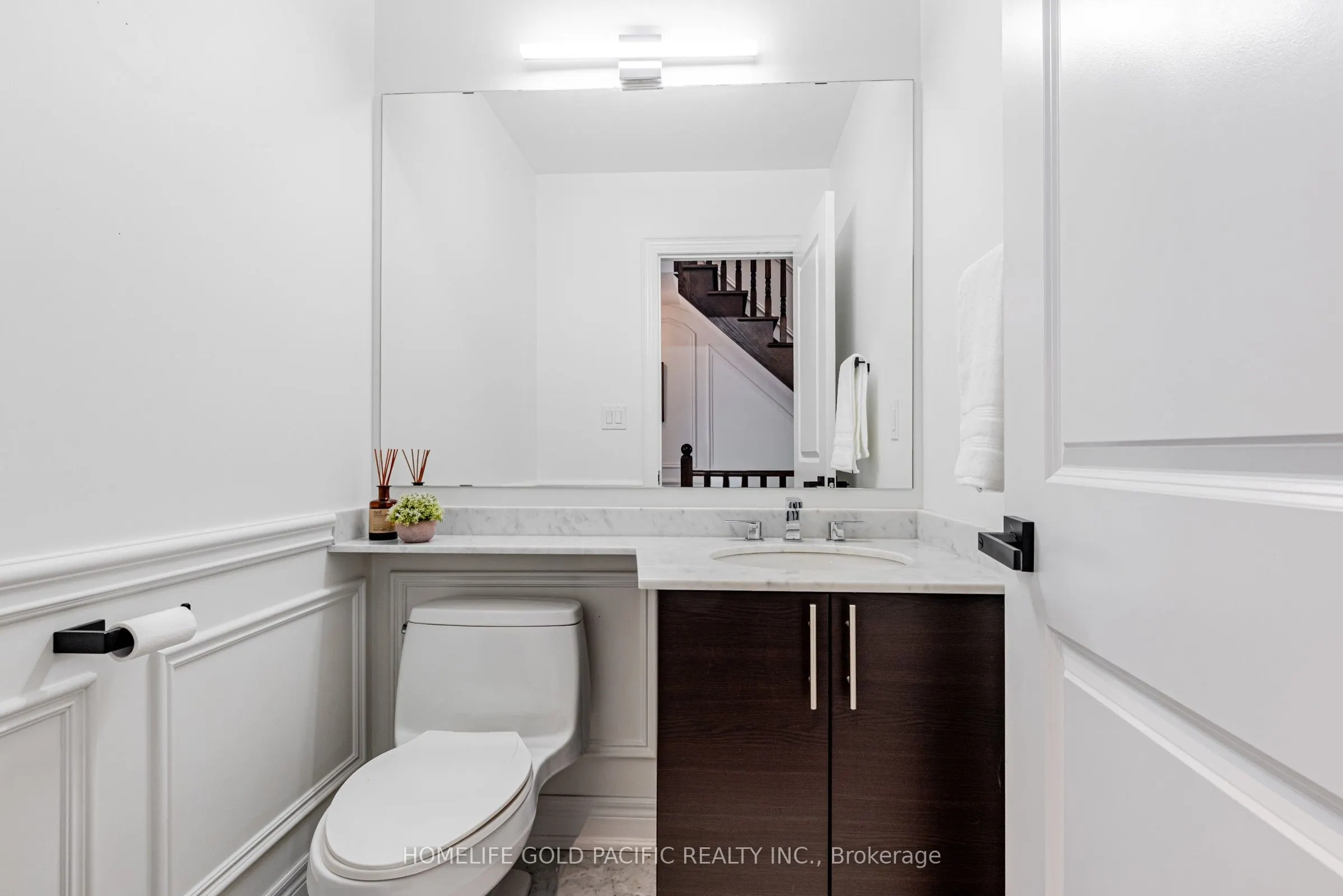27 Bloorview Place, #17