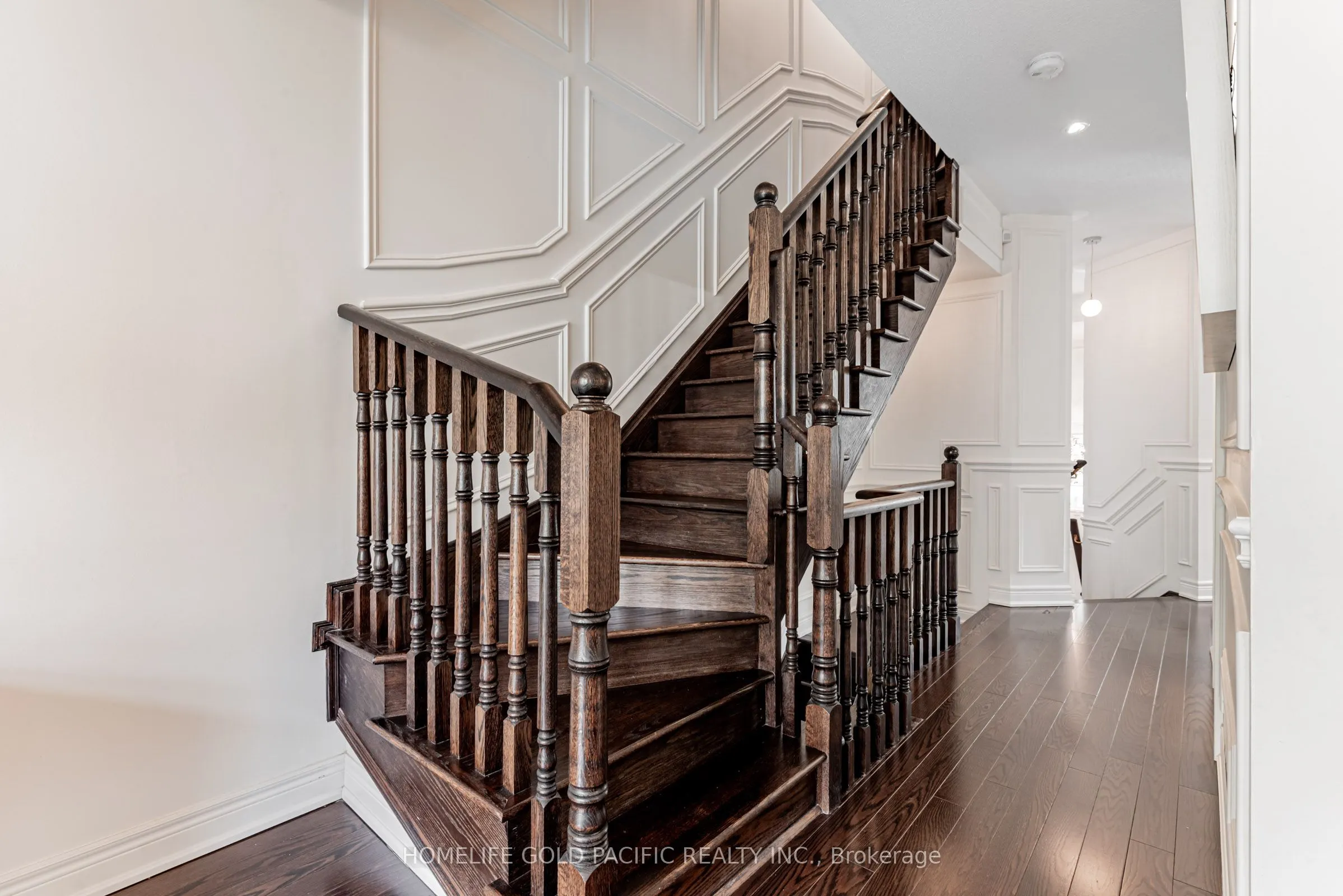 27 Bloorview Place, #17