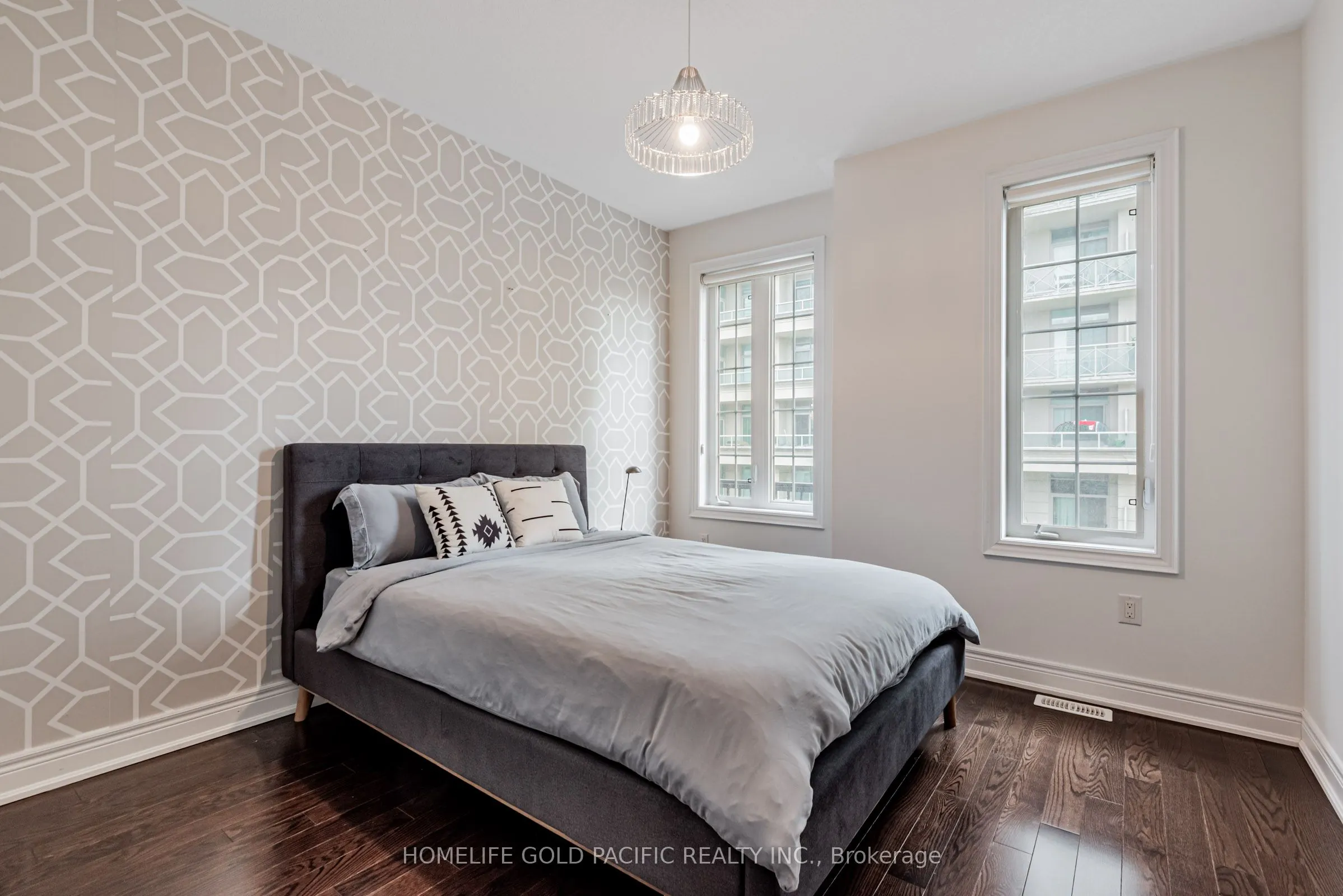 27 Bloorview Place, #17