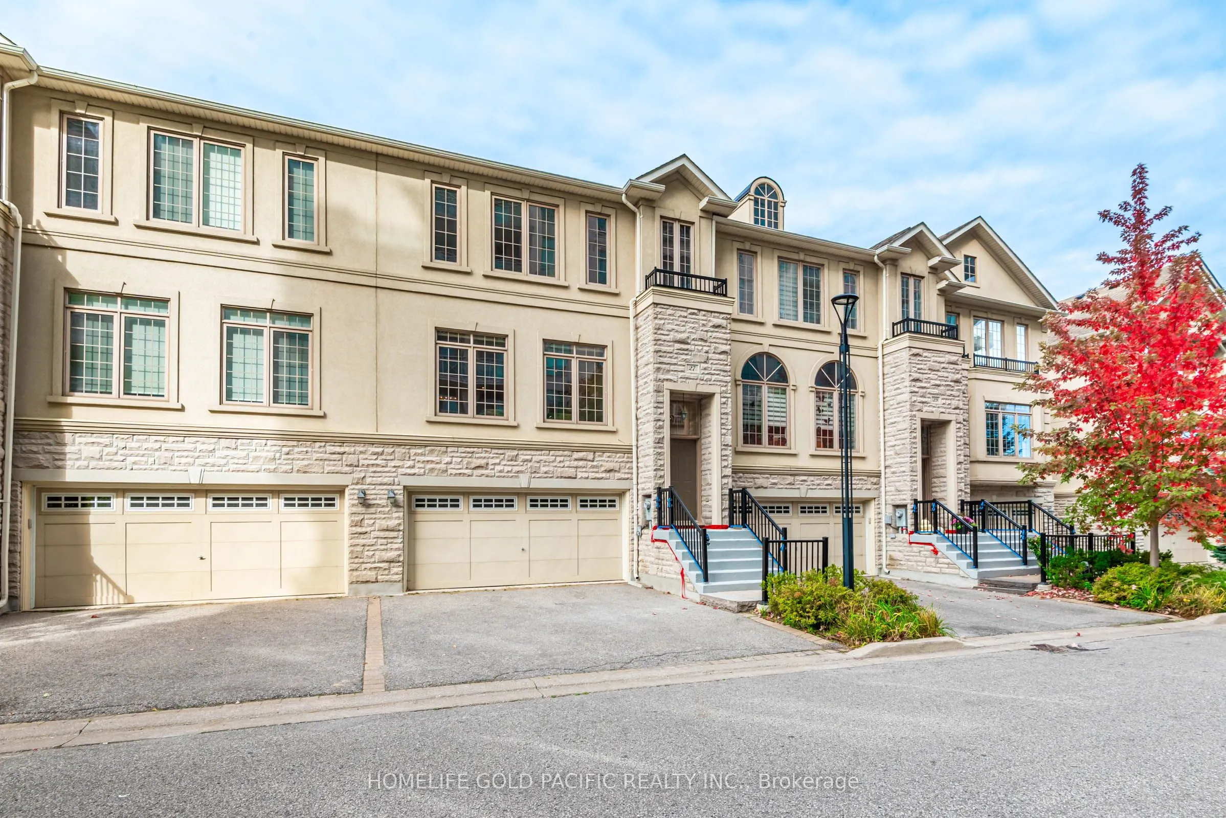 27 Bloorview Place, #17