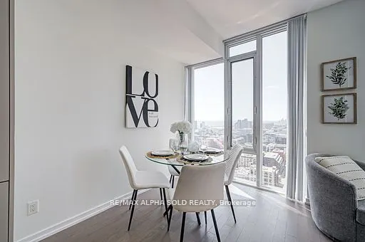 101 Peter Street, #3710