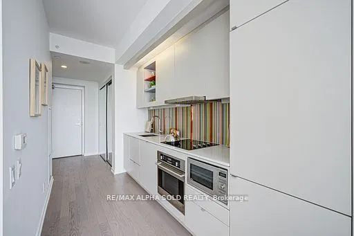 101 Peter Street, #3710