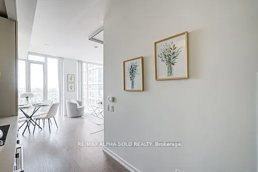 101 Peter Street, #3710
