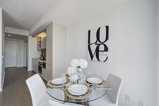 101 Peter Street, #3710