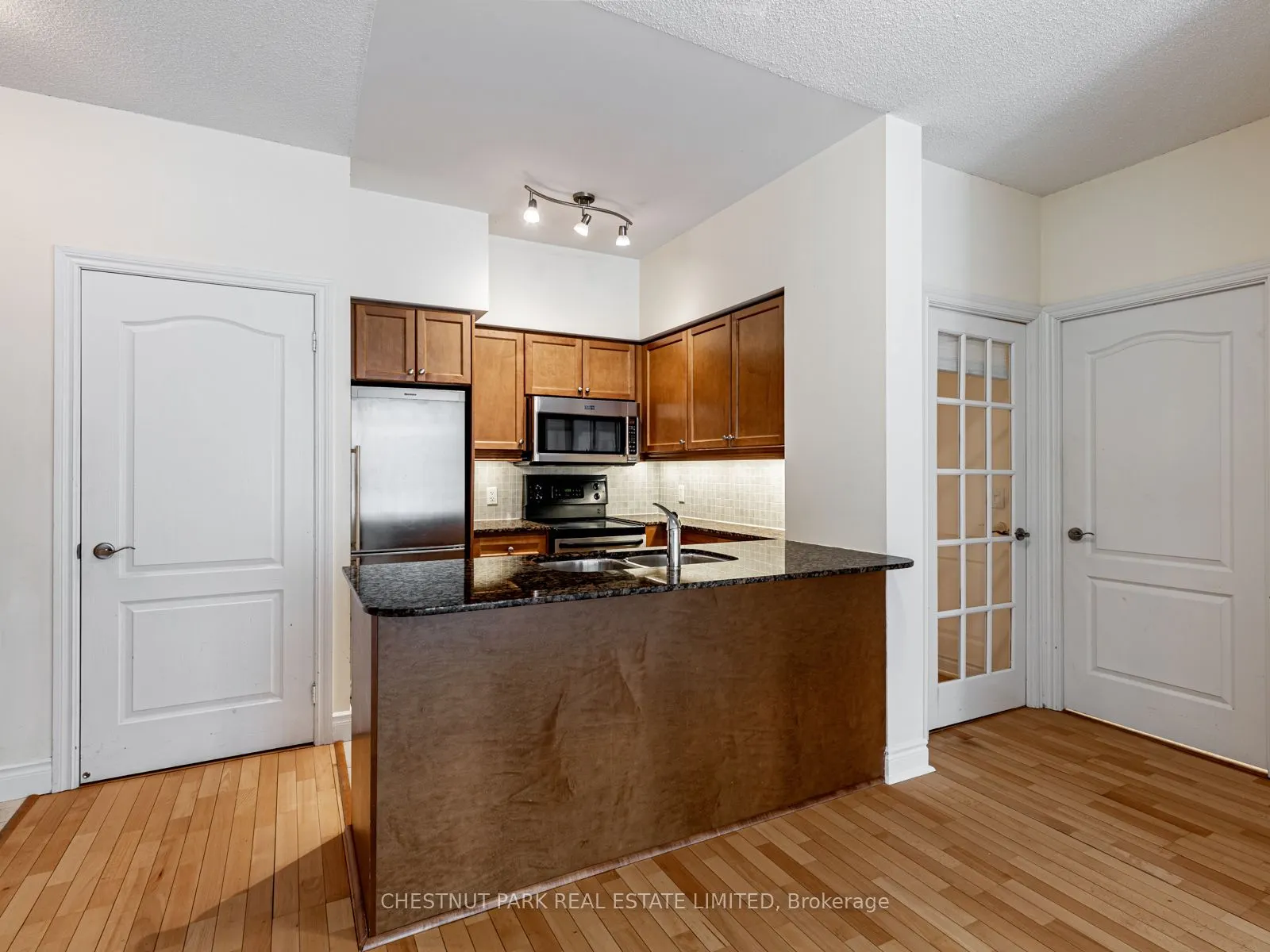 319 Merton Street, #601