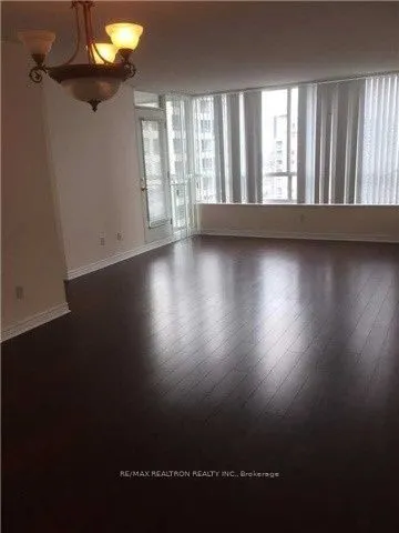 18 Parkview Avenue, #1906
