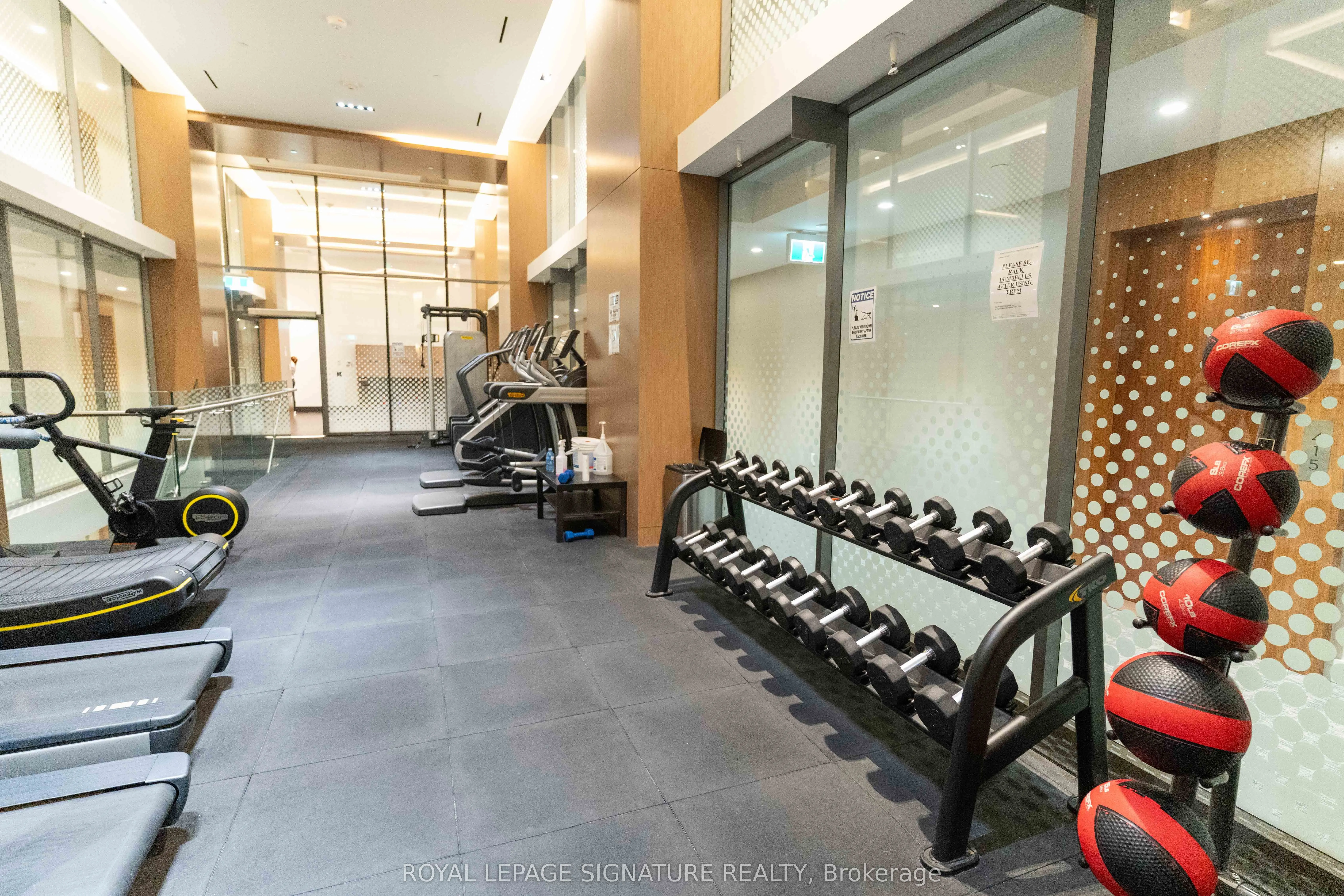 15 Queens Quay E, #1708