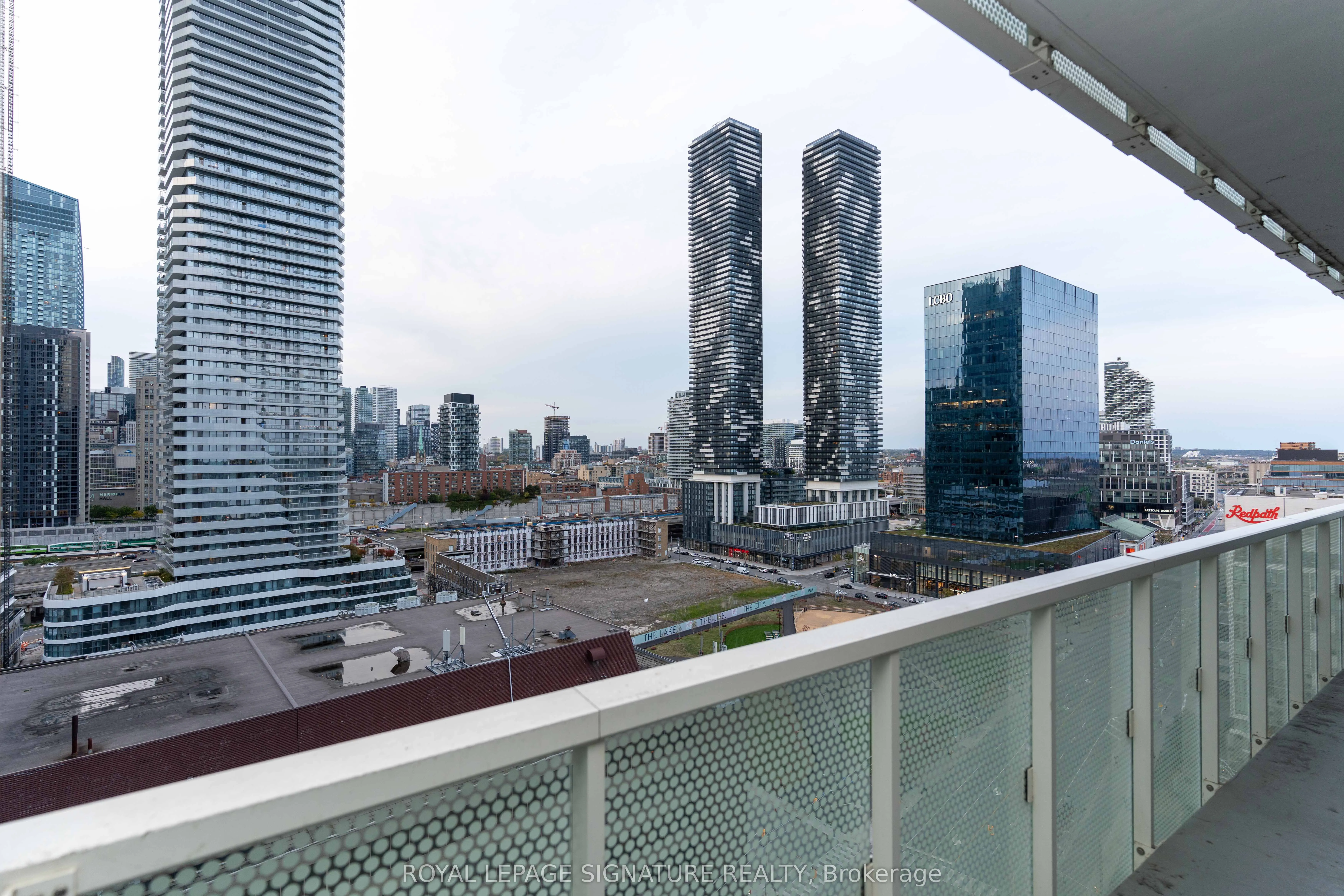 15 Queens Quay E, #1708