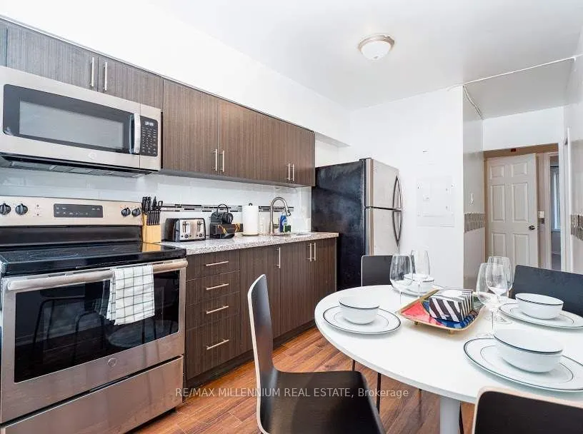 164 Grange Avenue, #206