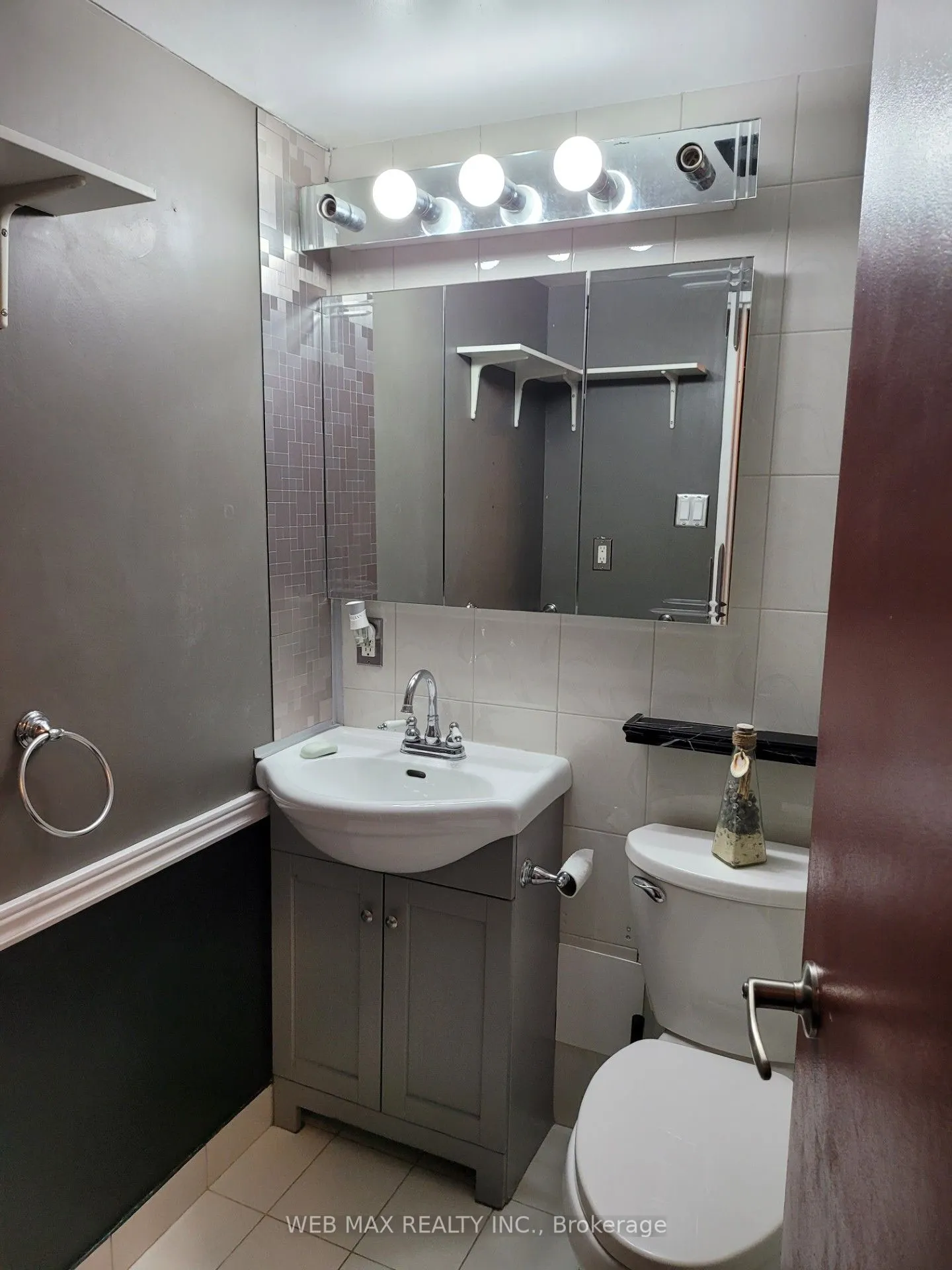 205 Hilda Avenue, #310