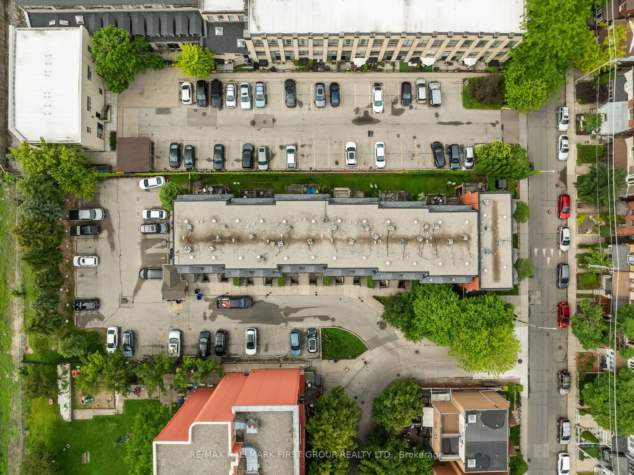 262 St. Helen's Avenue, #2