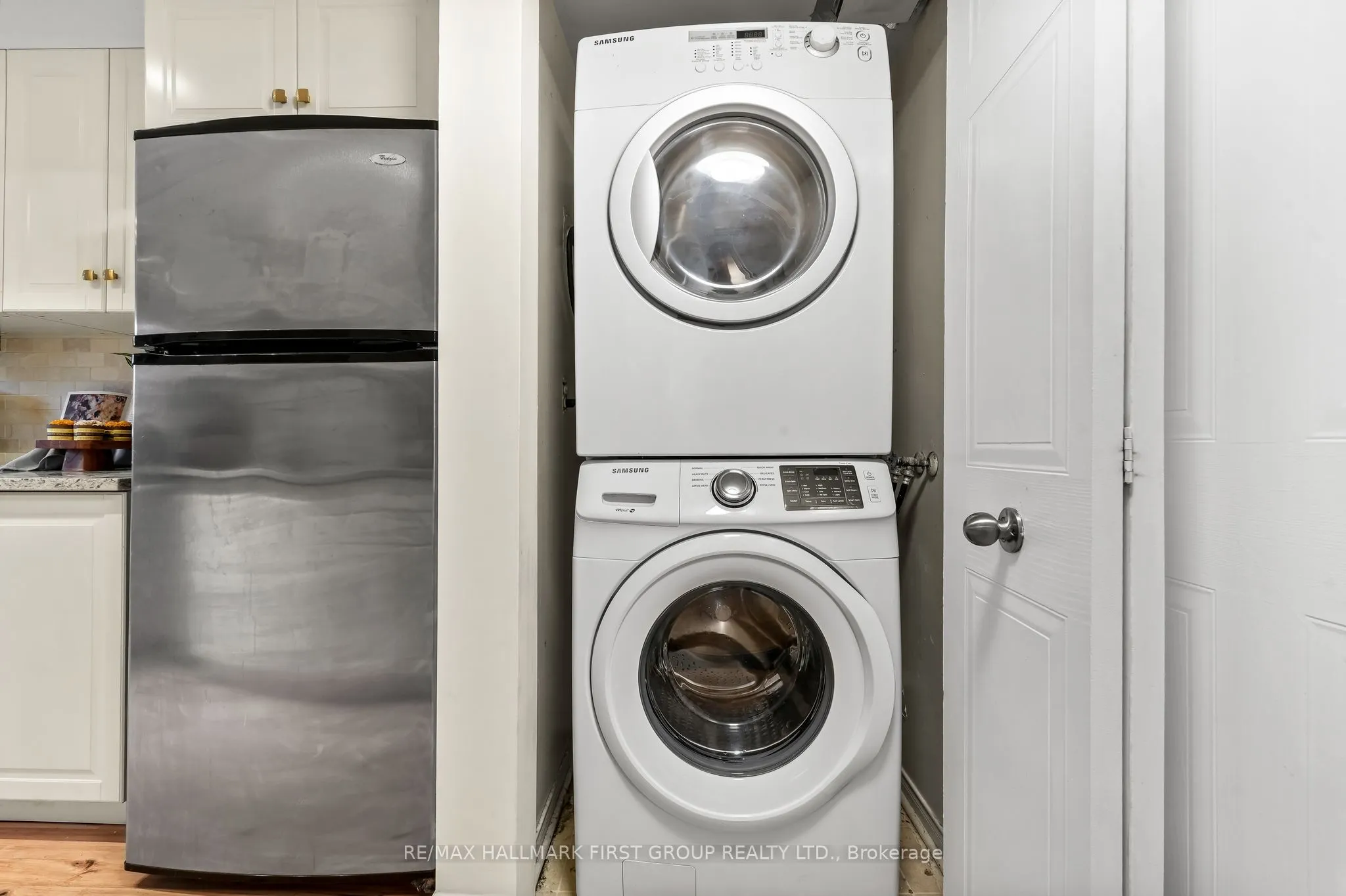262 St. Helen's Avenue, #2