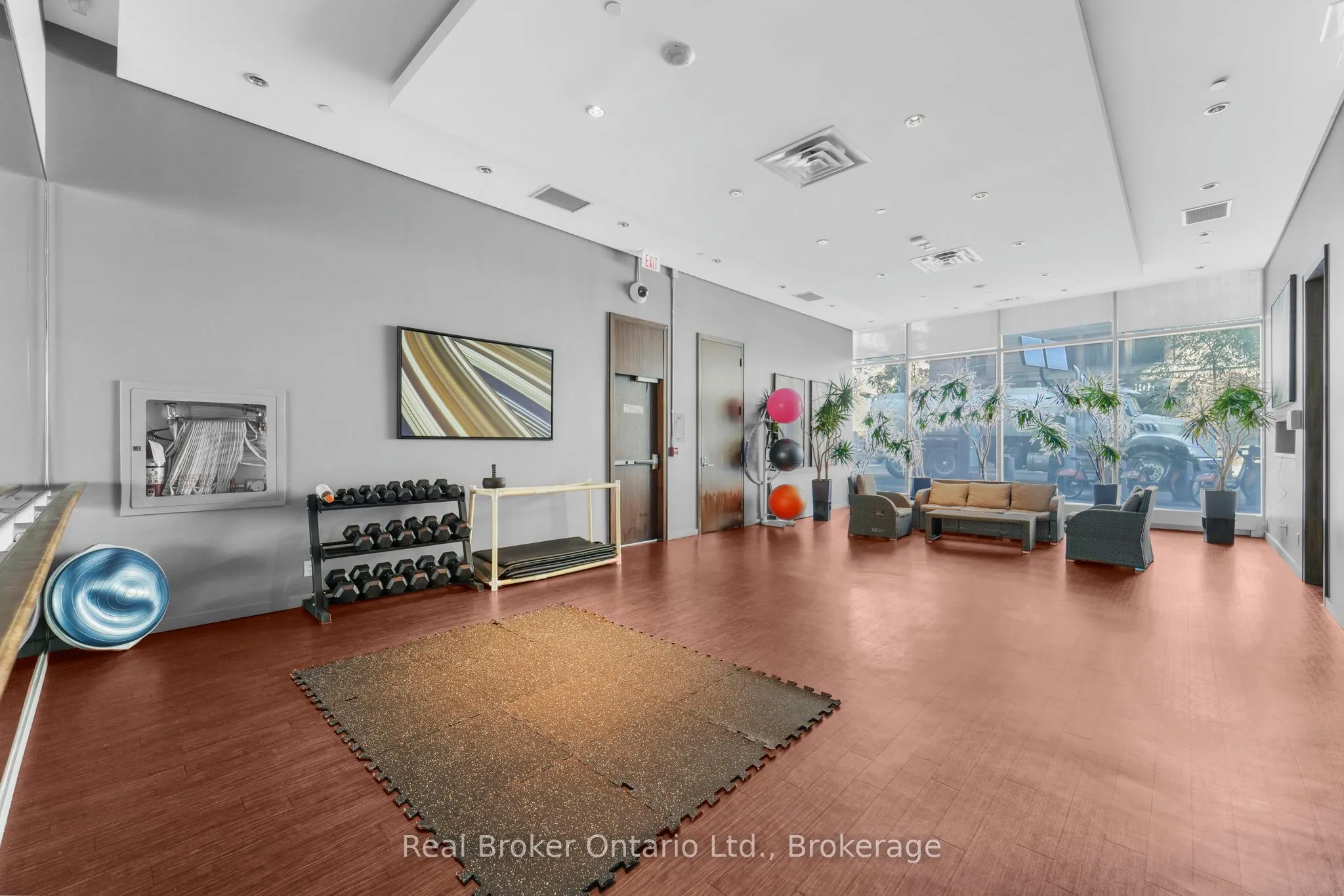 33 LOMBARD Street, #2902