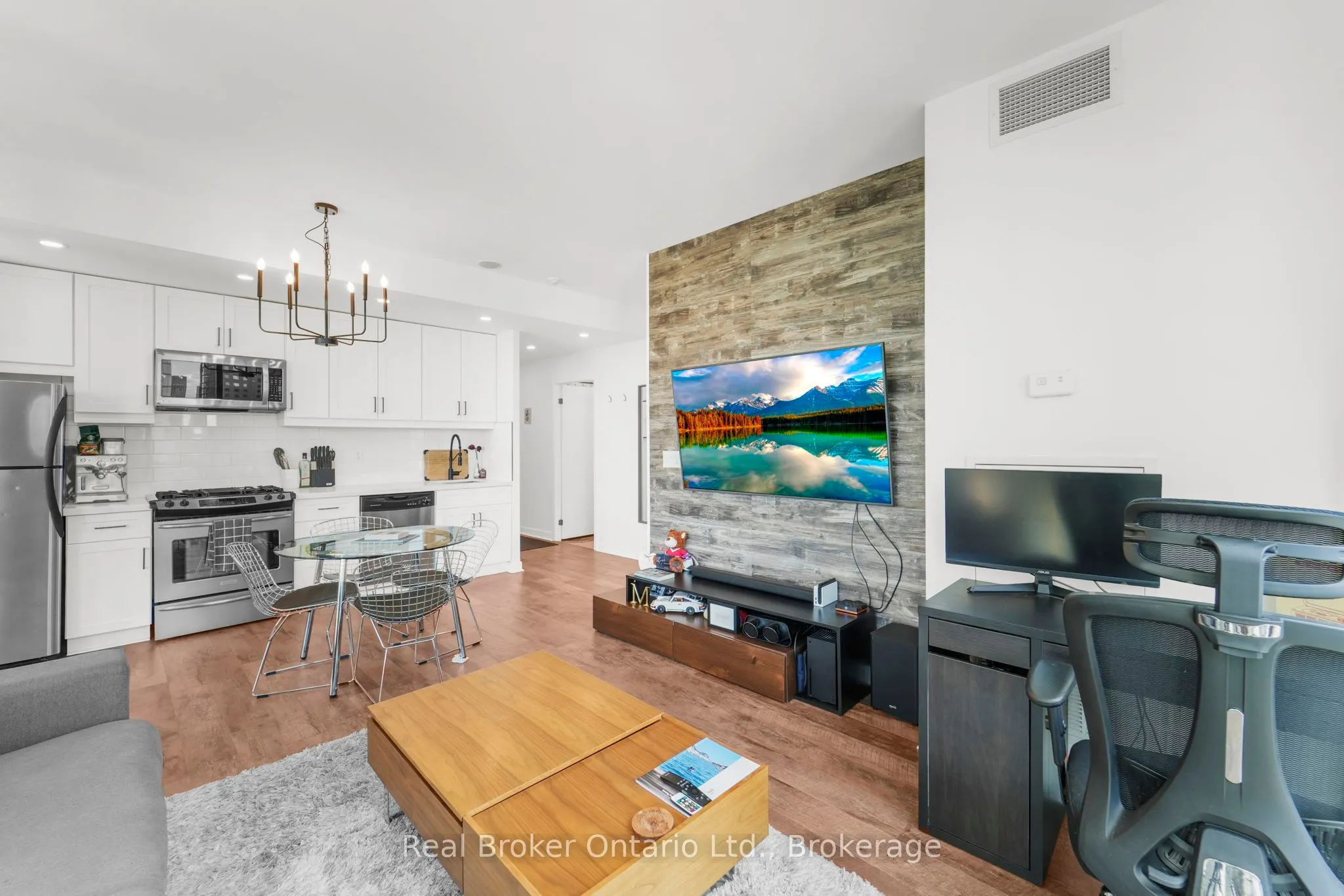 33 LOMBARD Street, #2902